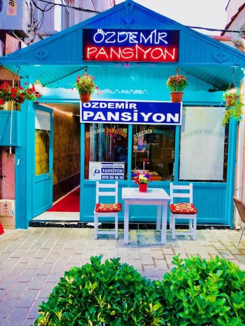 restaurant