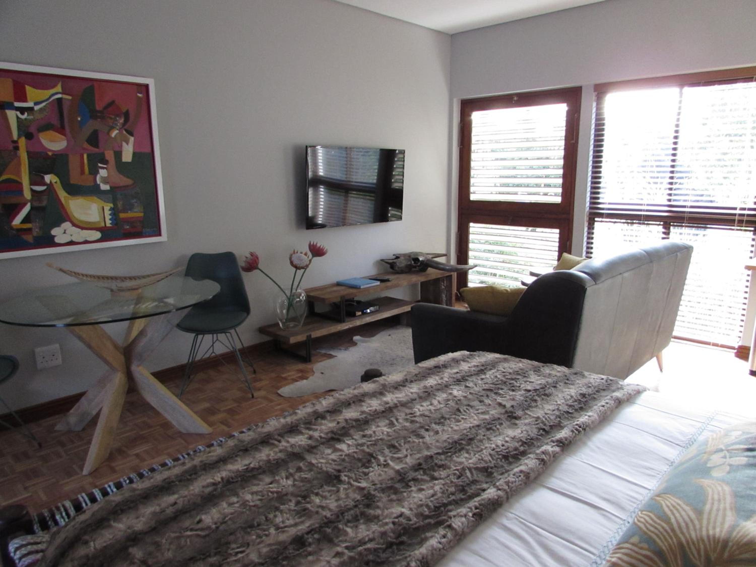 Live Like a Local: Studio 29 @ 25 Market street view 3