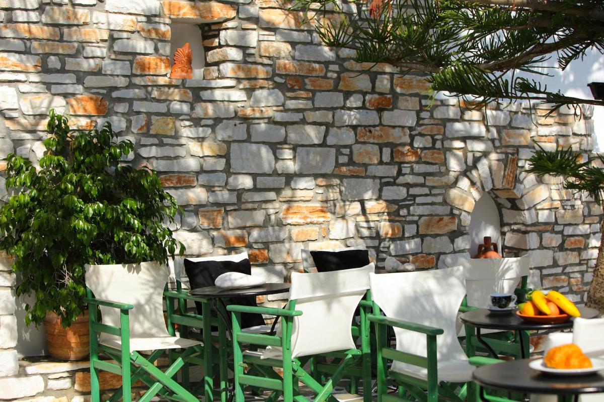 outdoor BBQ area