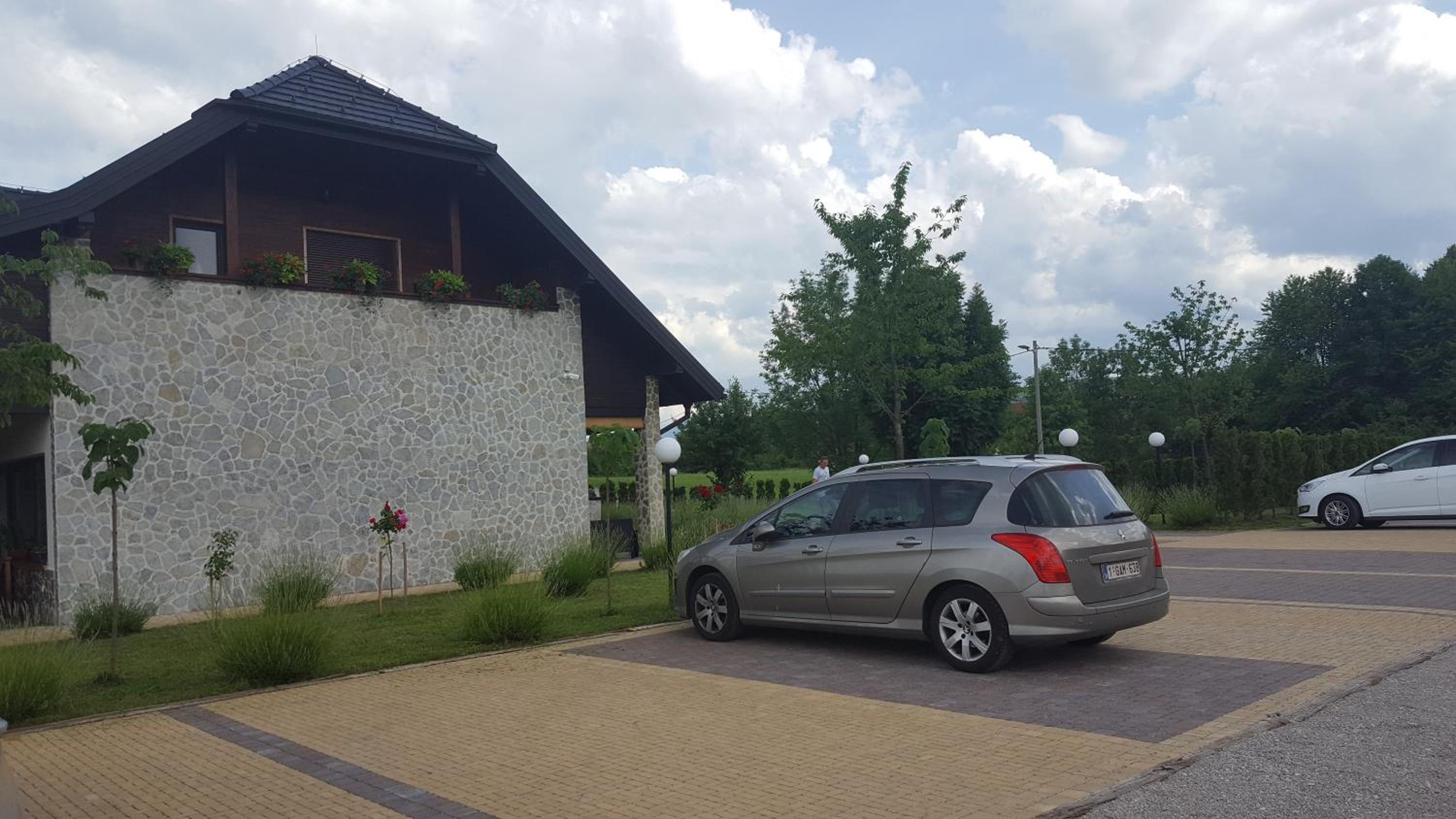 Villa Stone