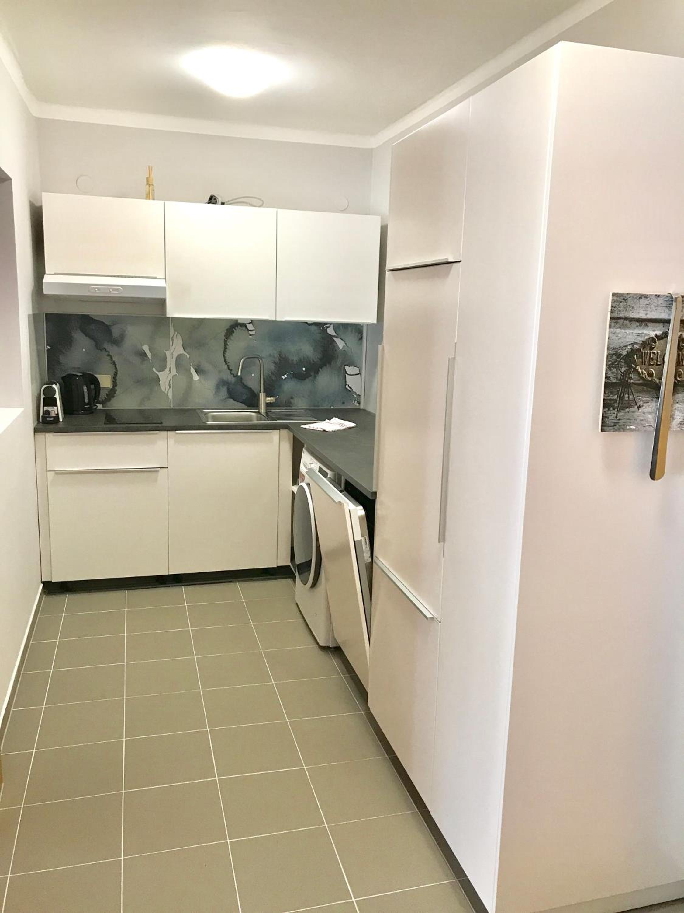 HappyStayApartments