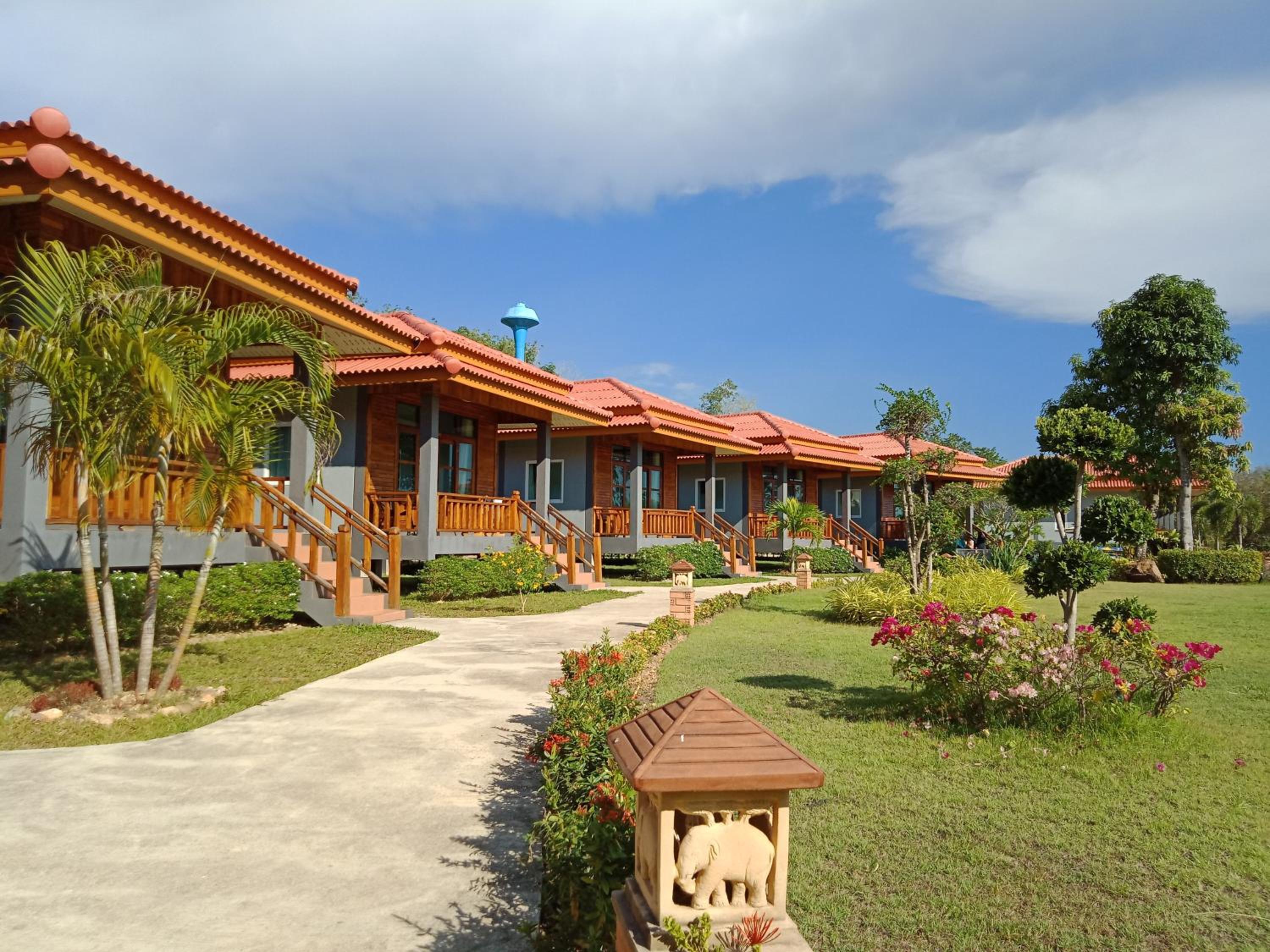 Lanta Lapaya Resort