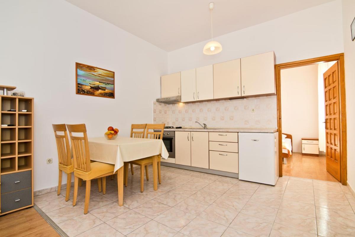 Apartment Šare