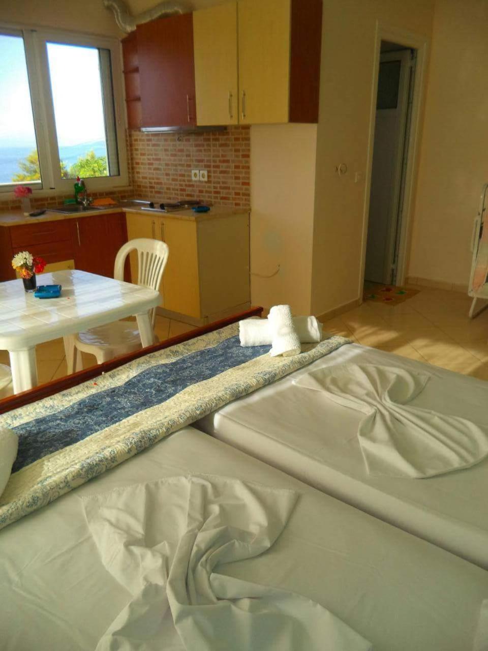 Mariana Apartments