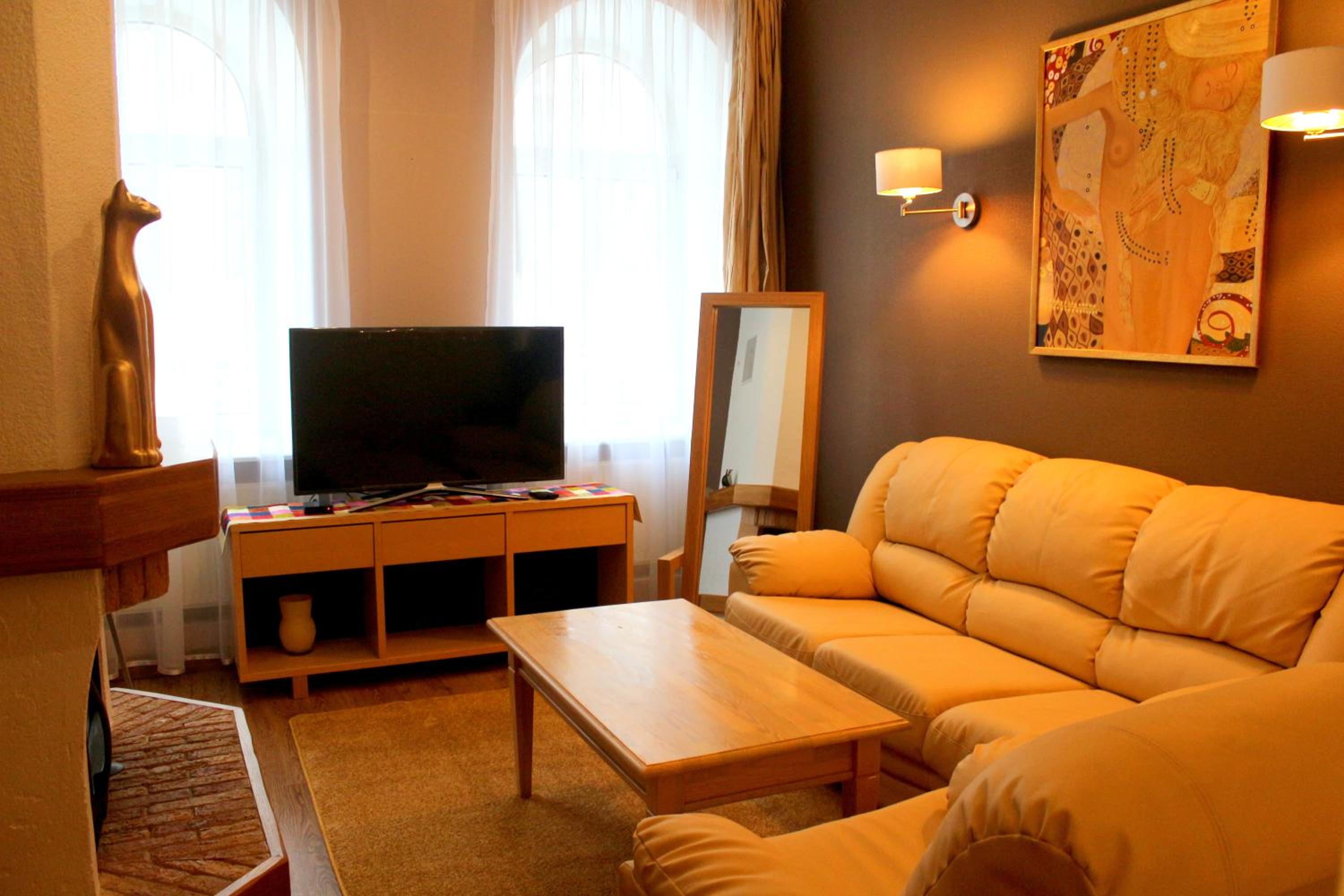 Gustav House view 4