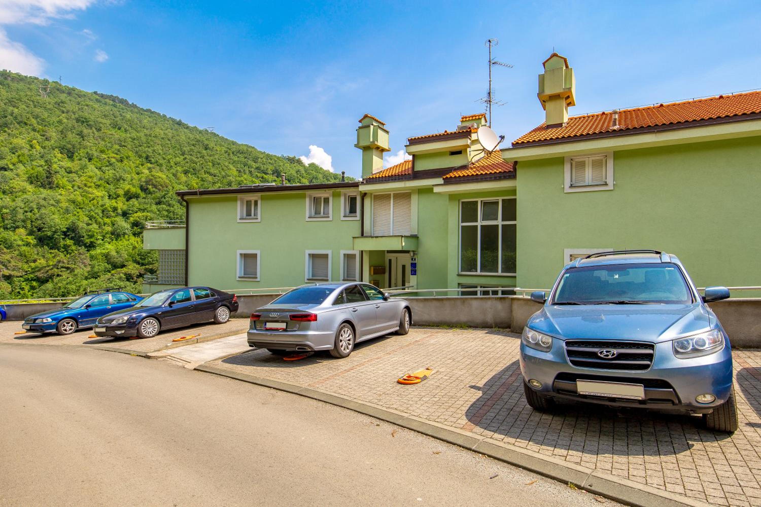 Apartment Maja Opatija with Free Private Parking and Lovely Sea View Terrace
