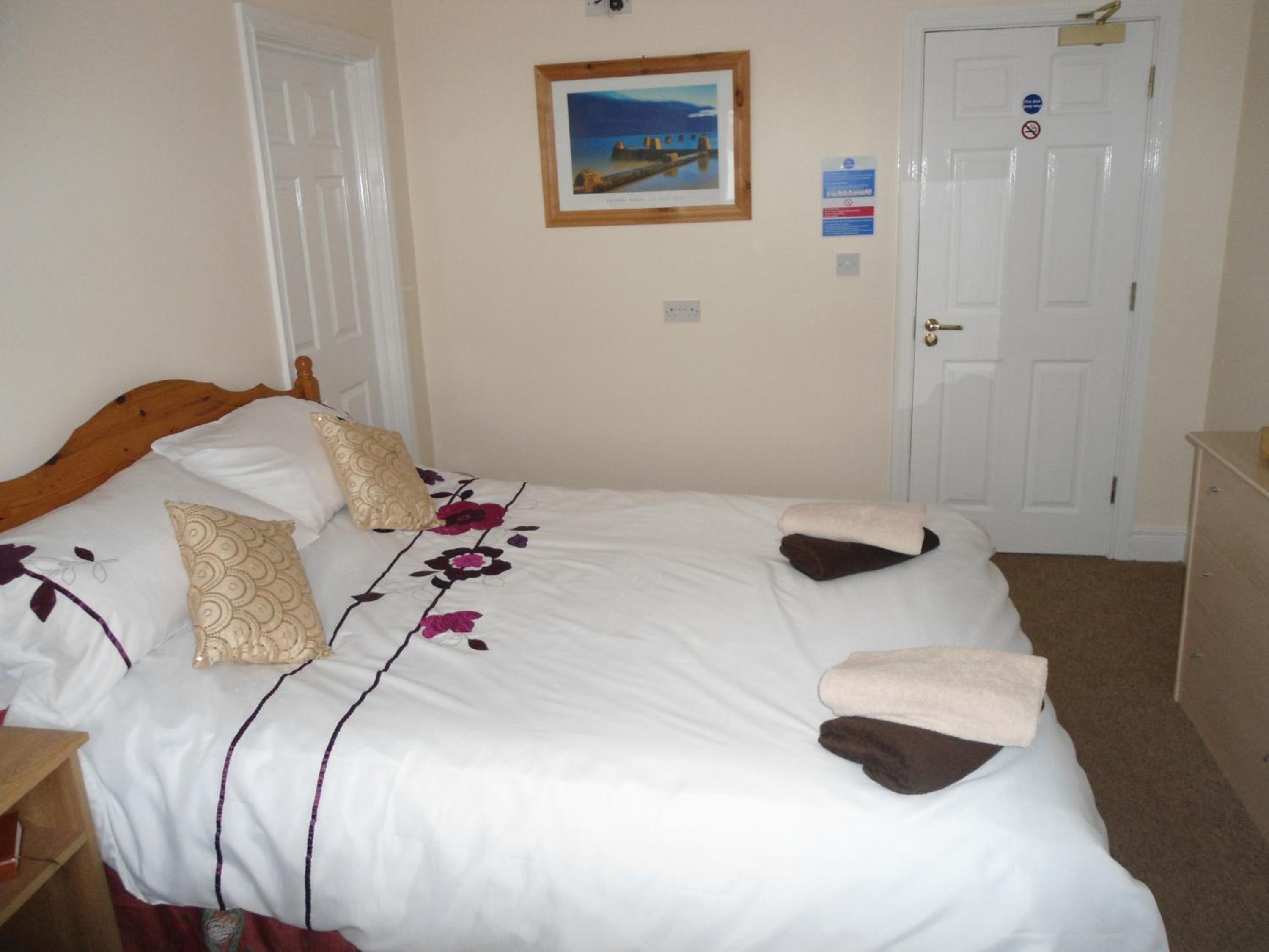 Bushmills Vacations - Causeway tavern bed  breakfast - Property Image 3