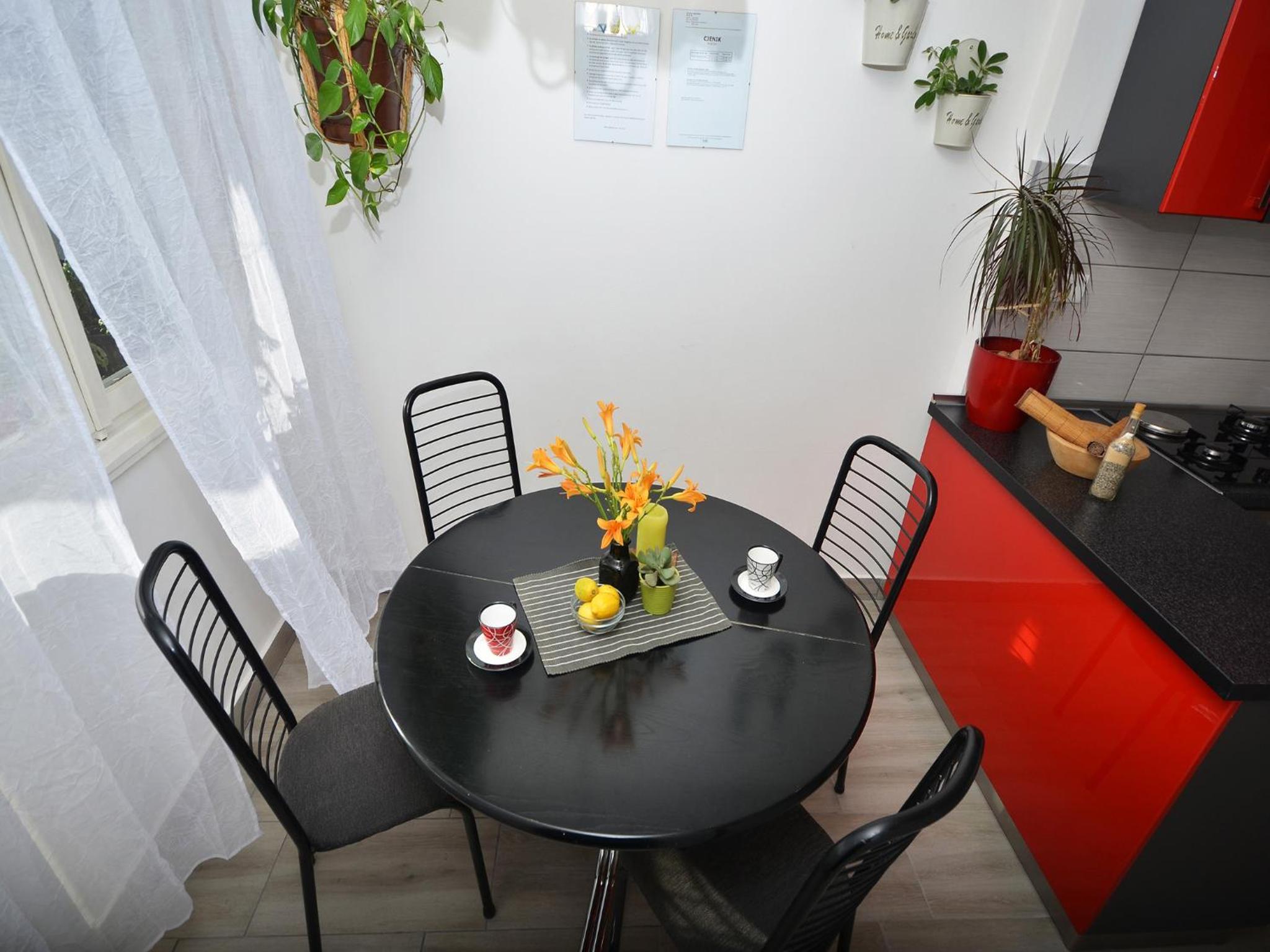 Sunshine Apartment view 4