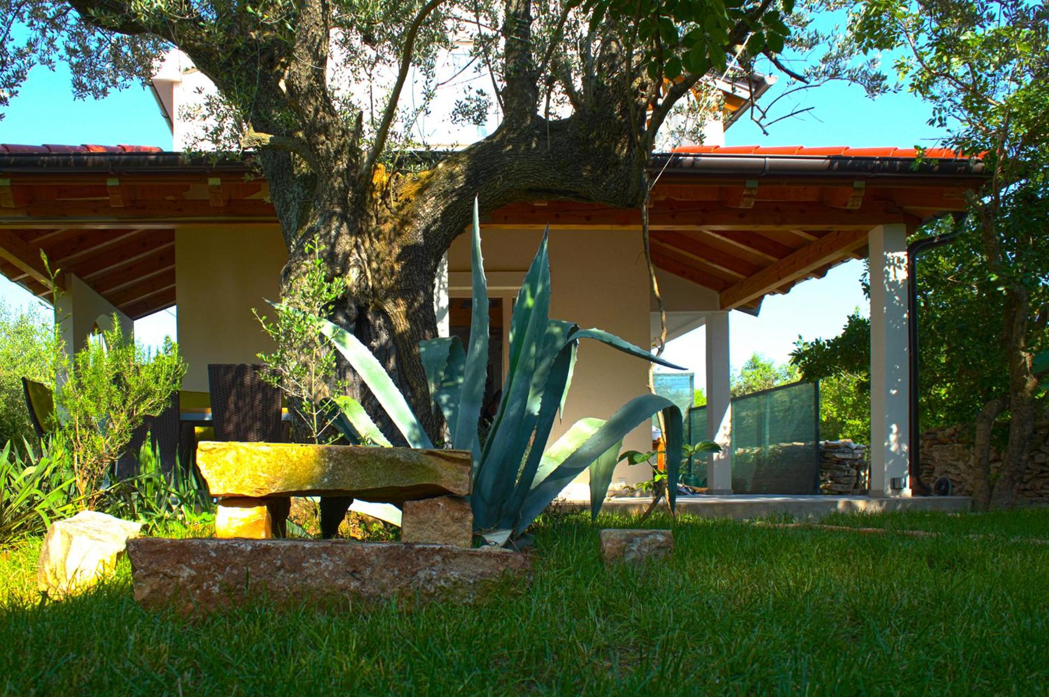 Villa Liberta - Private Family Villa with Pool & Garden view 4