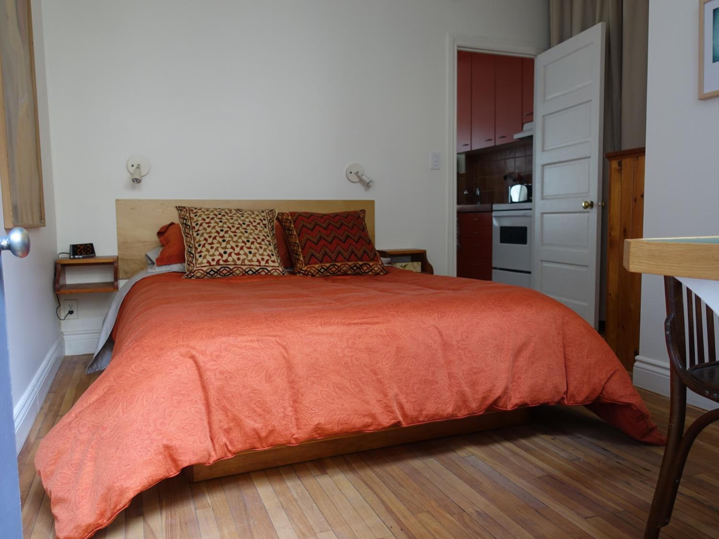 Photo 11