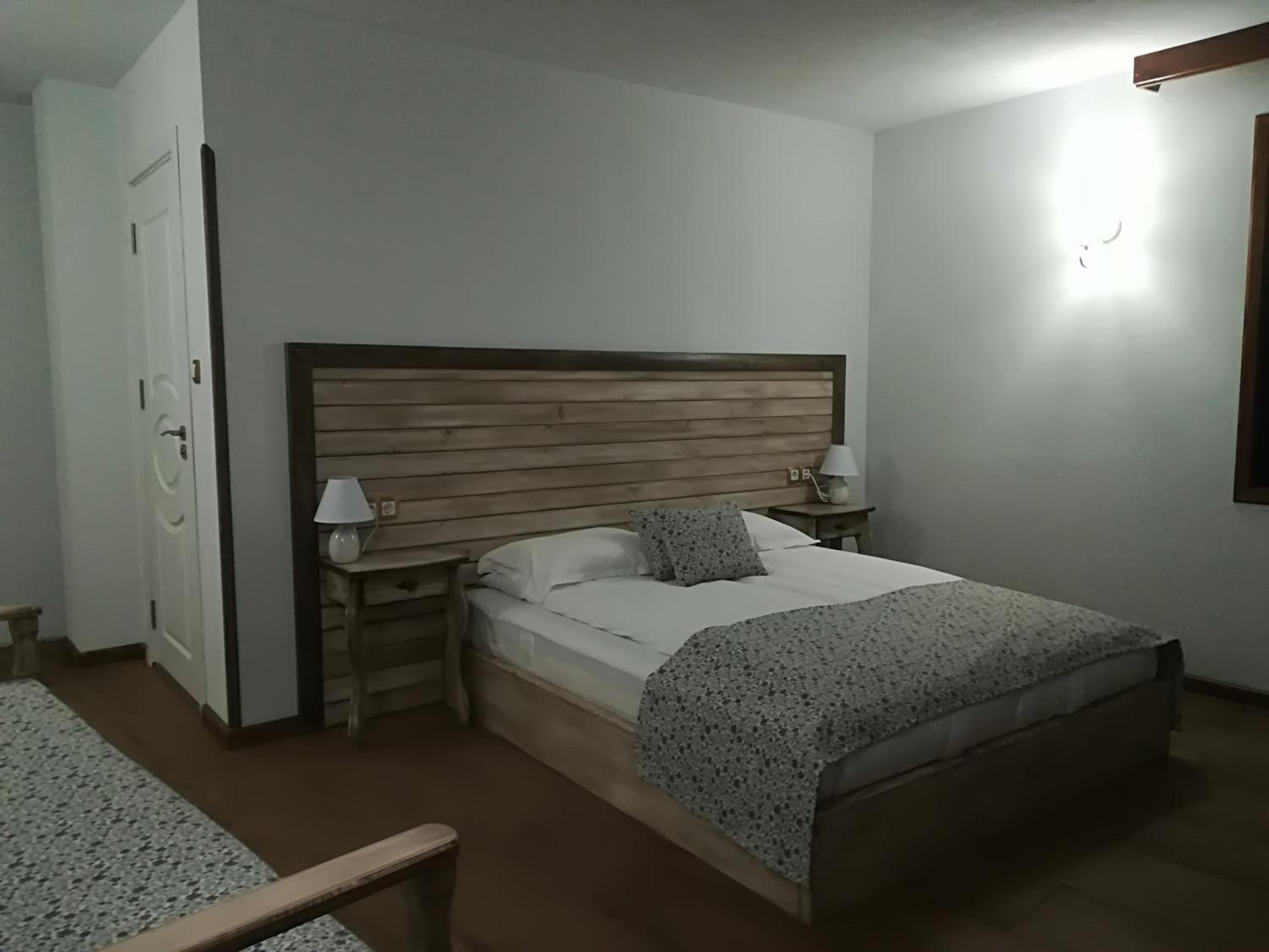 Manoleva House