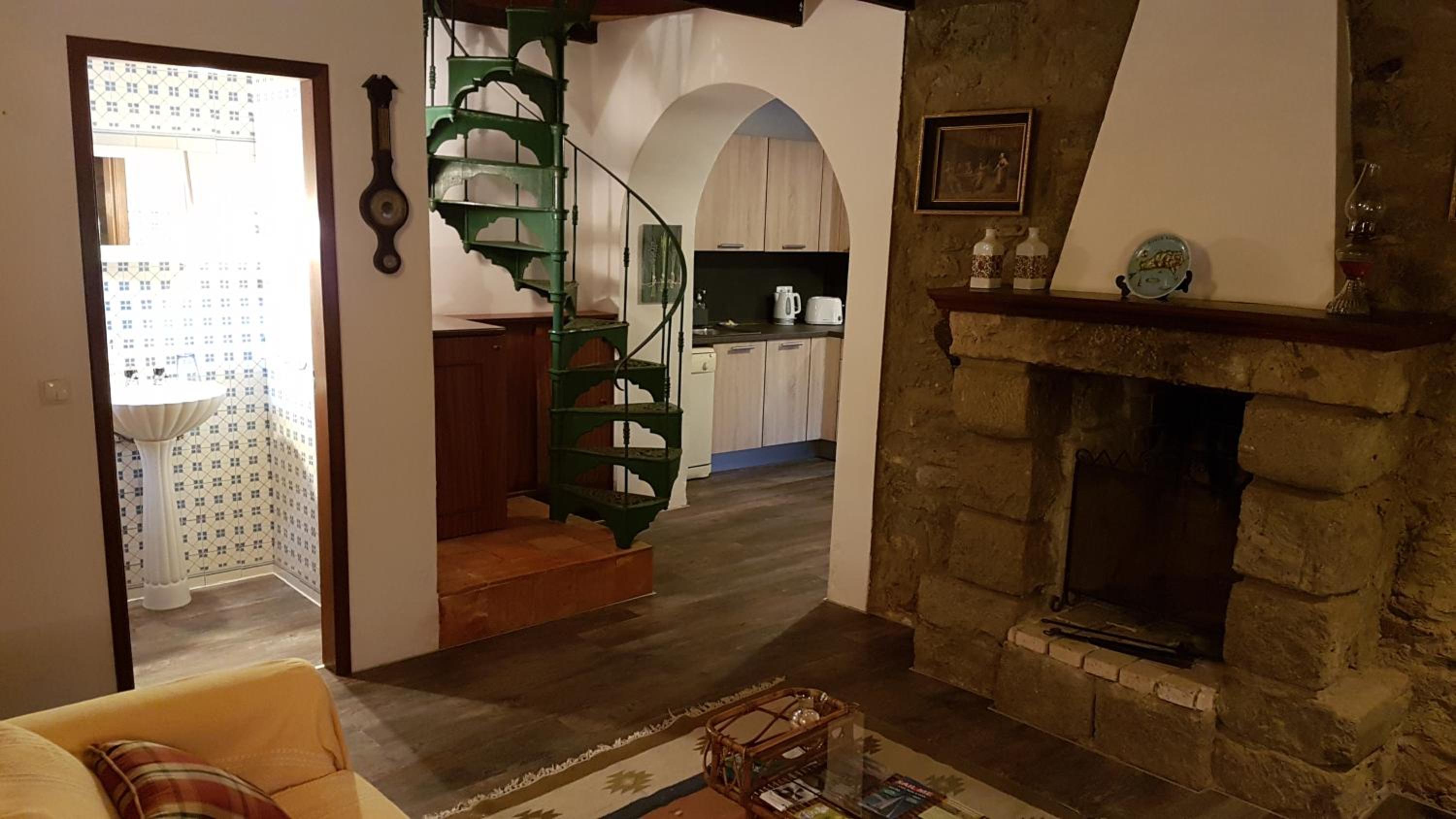 Casa da Camacha view 3