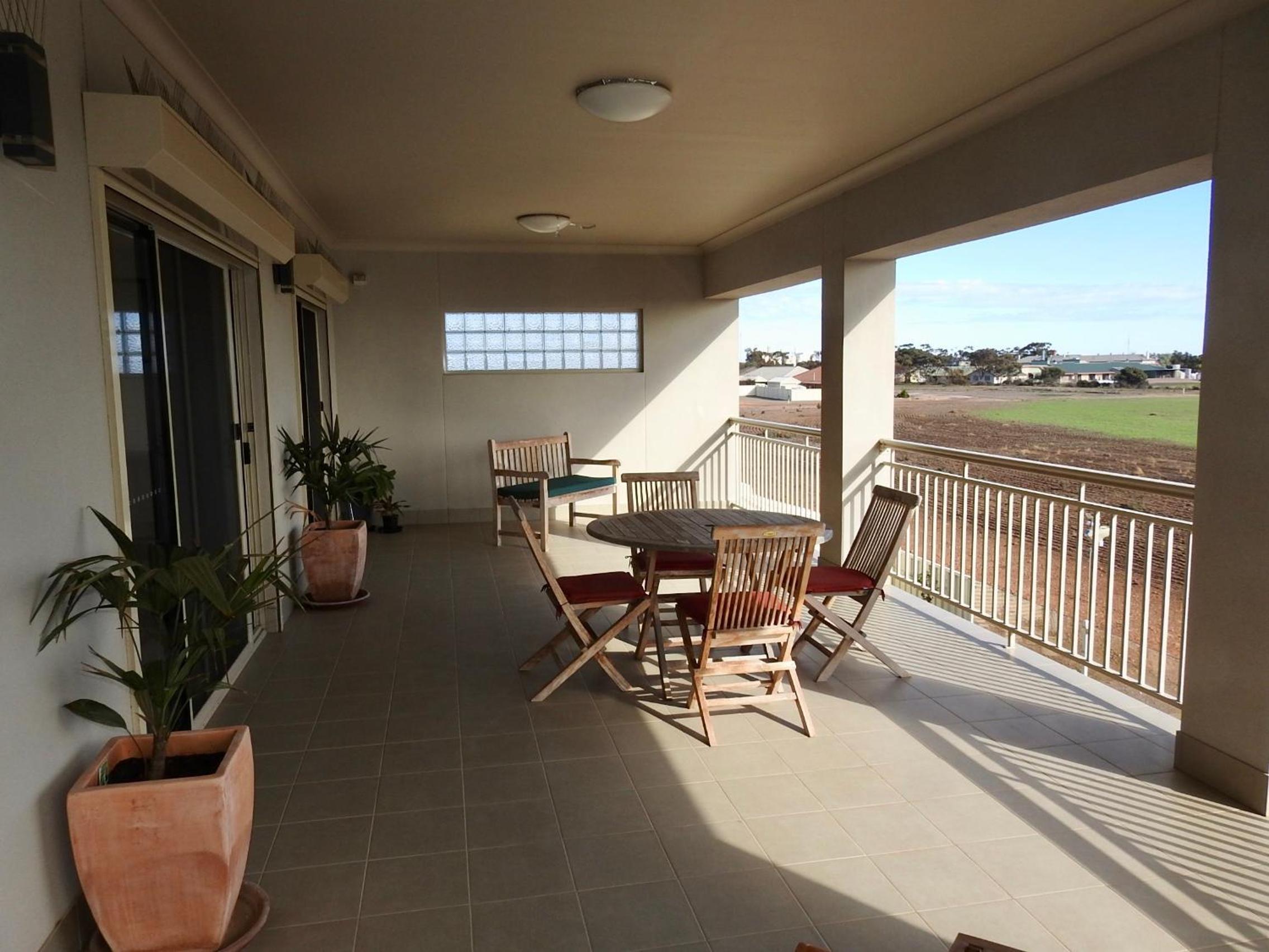 Rezare House Bed & Breakfast