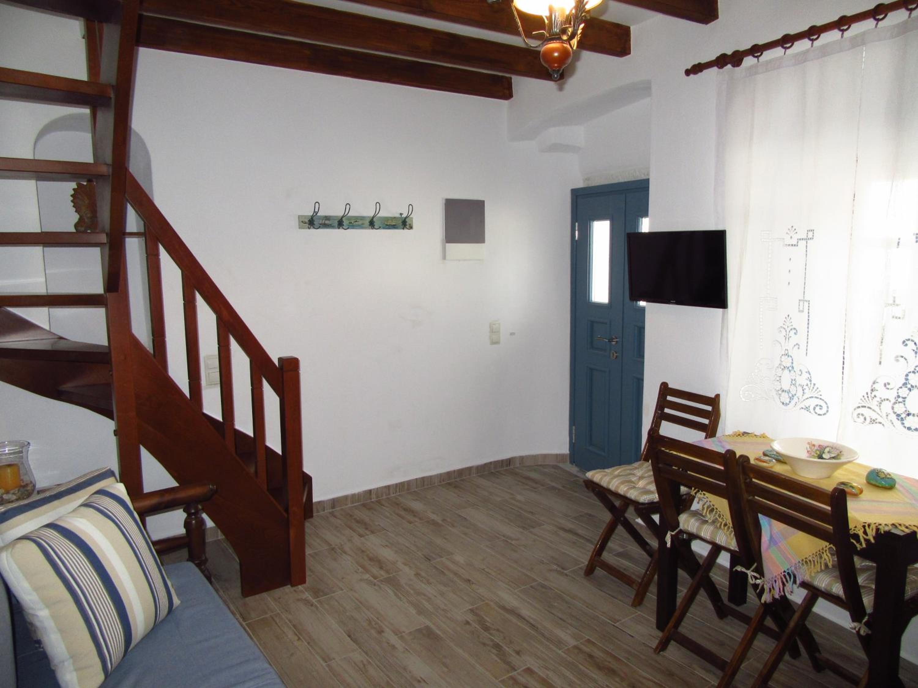 Magnificent traditional house in the centre of Naxos photo 2