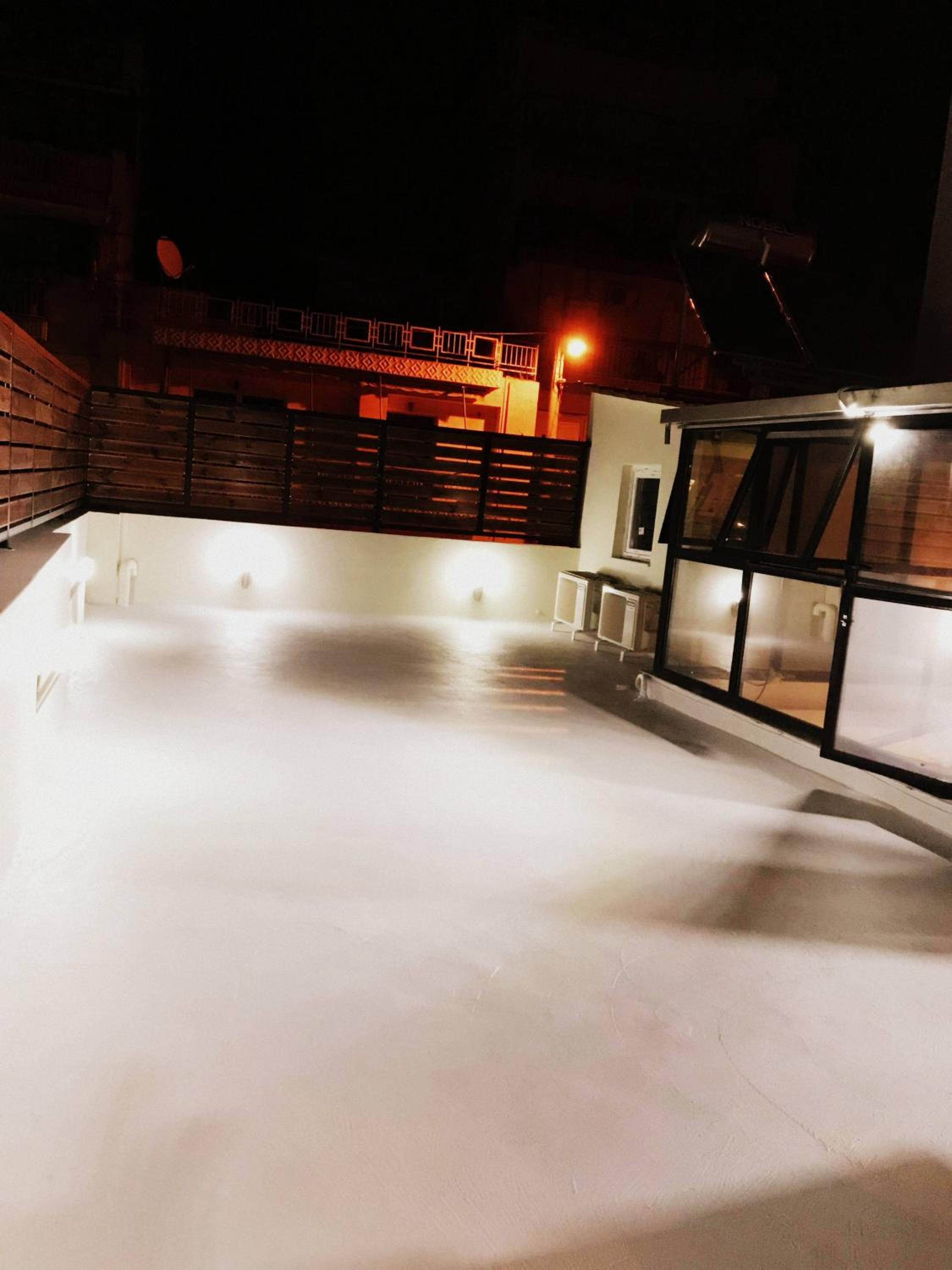 AllStar Boutique House in DownTown, direct connection with airport