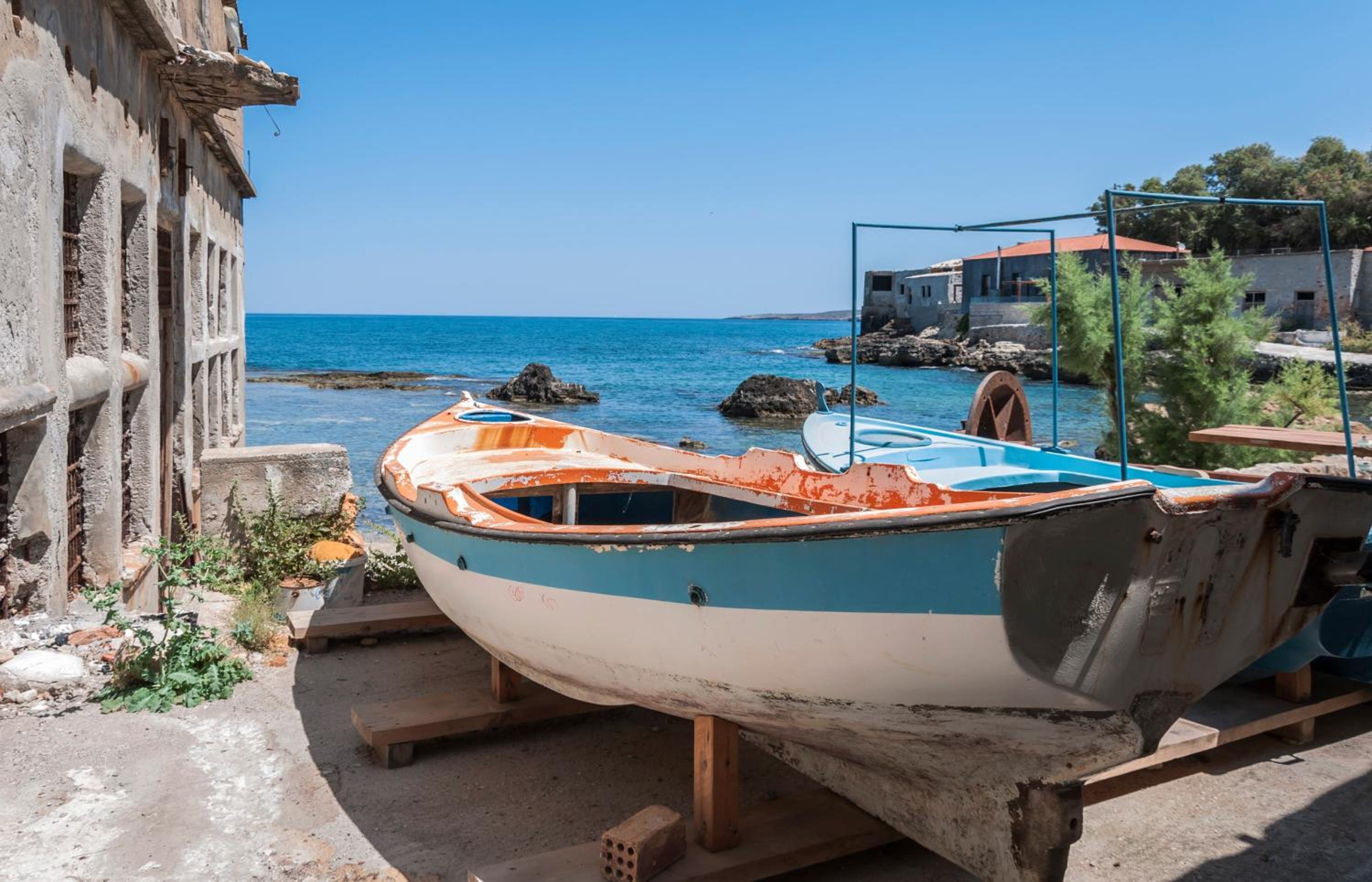 Charming Old Tannery House with Spacious Veranda and Stunning Sea View!
