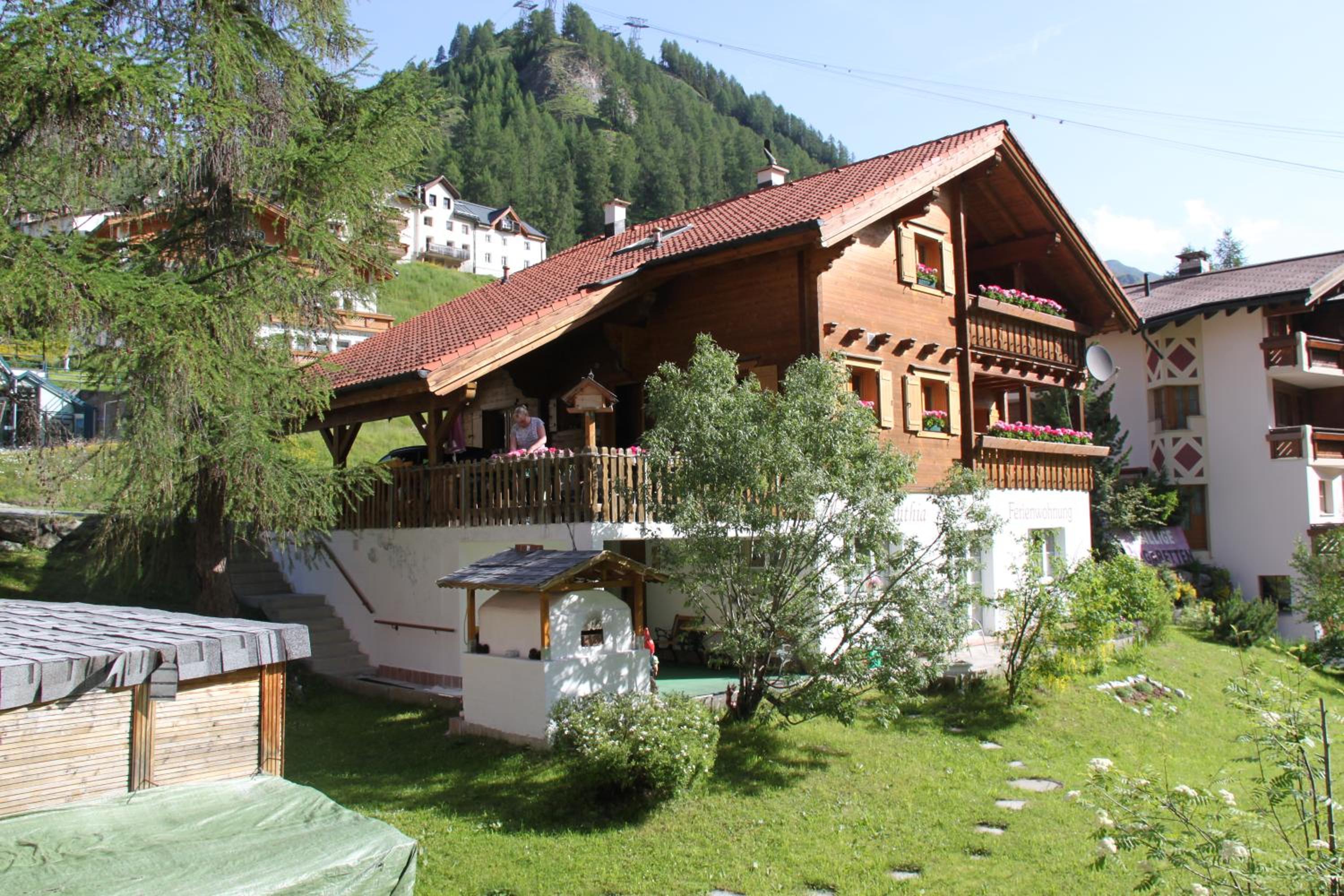 Photo 6
