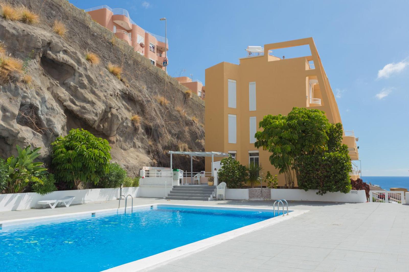 Apartamento entero con vistas al mar en Radazul view 5