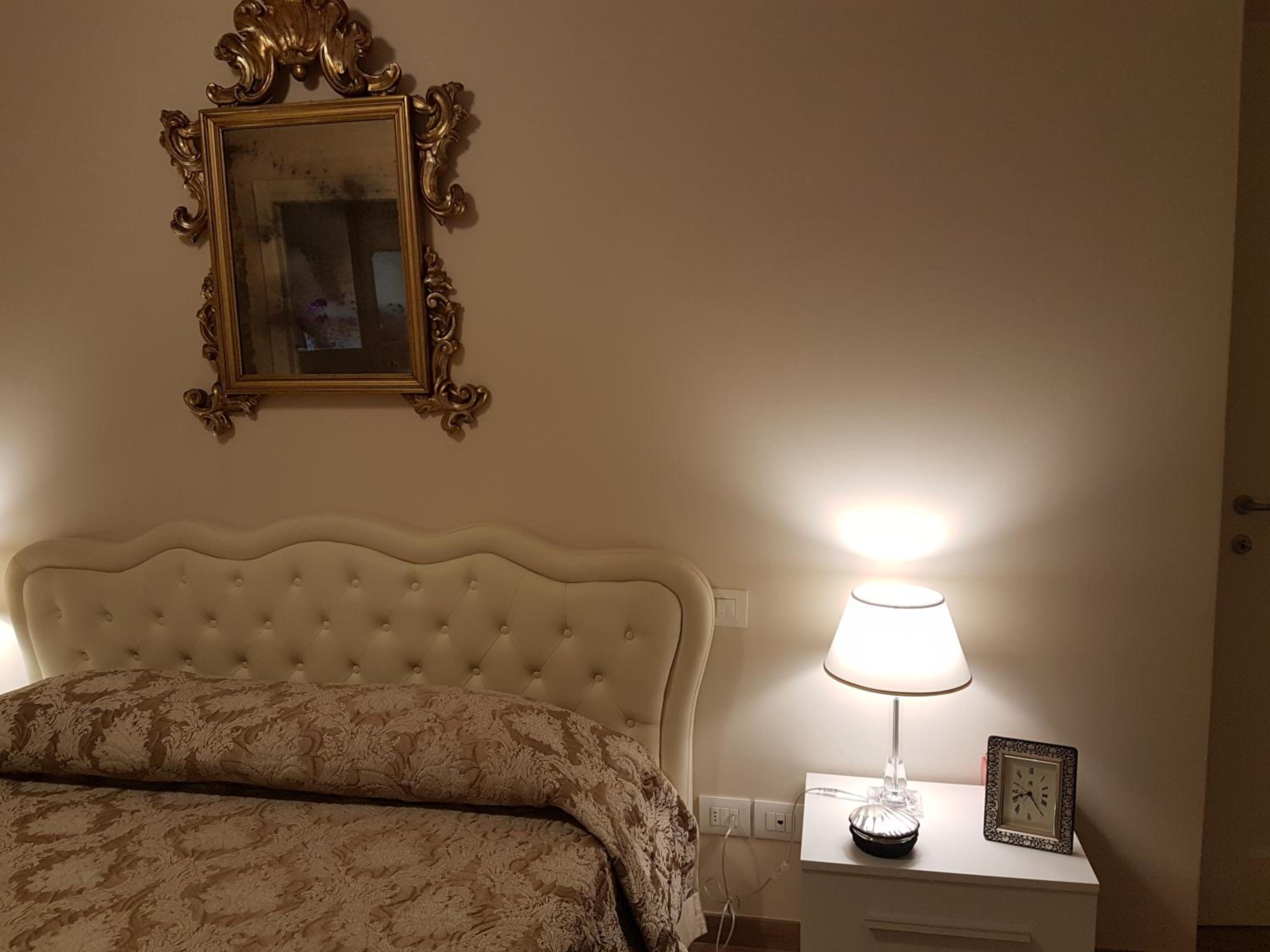 DUOMO LUXURY APARTMENT 