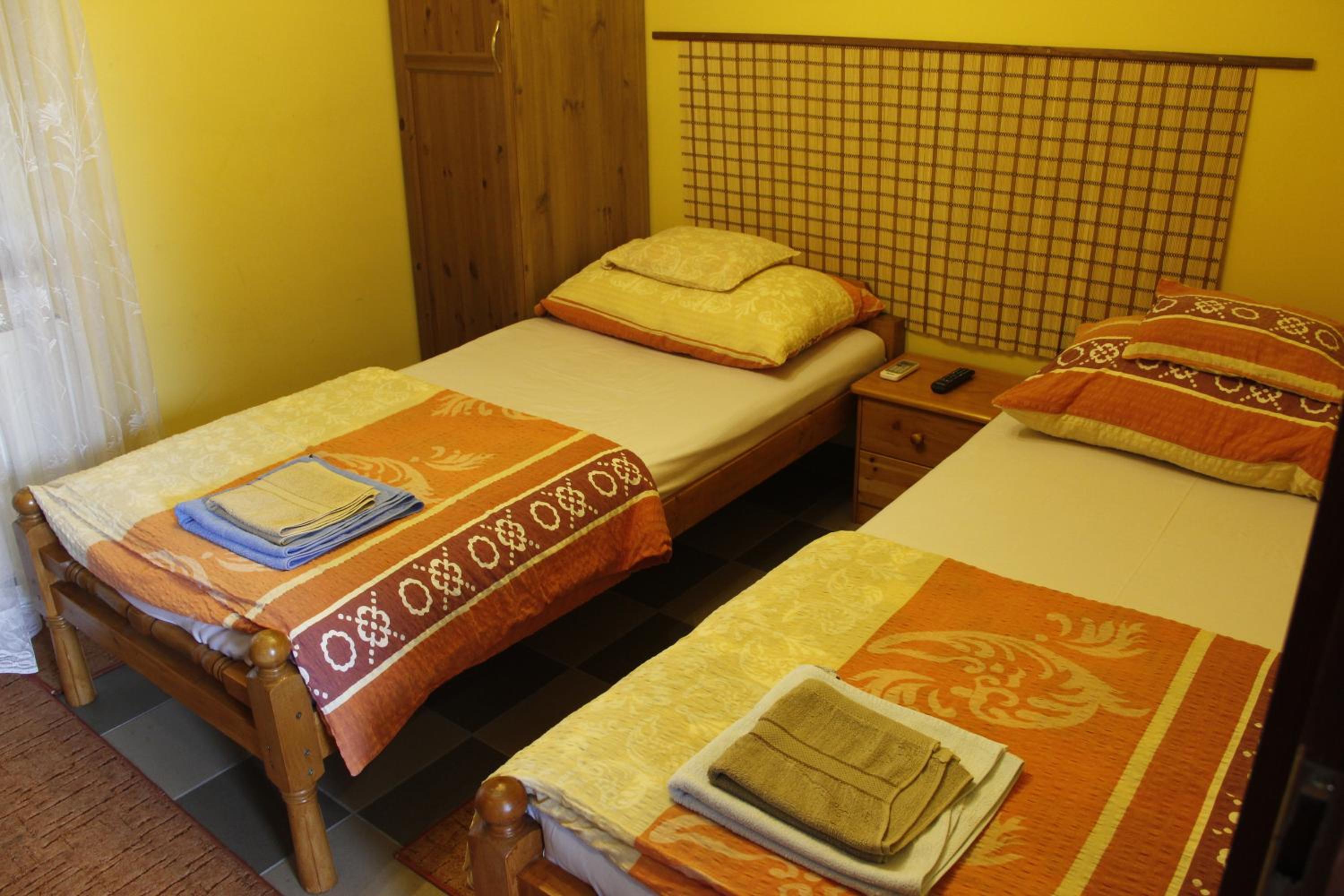 Photo 44