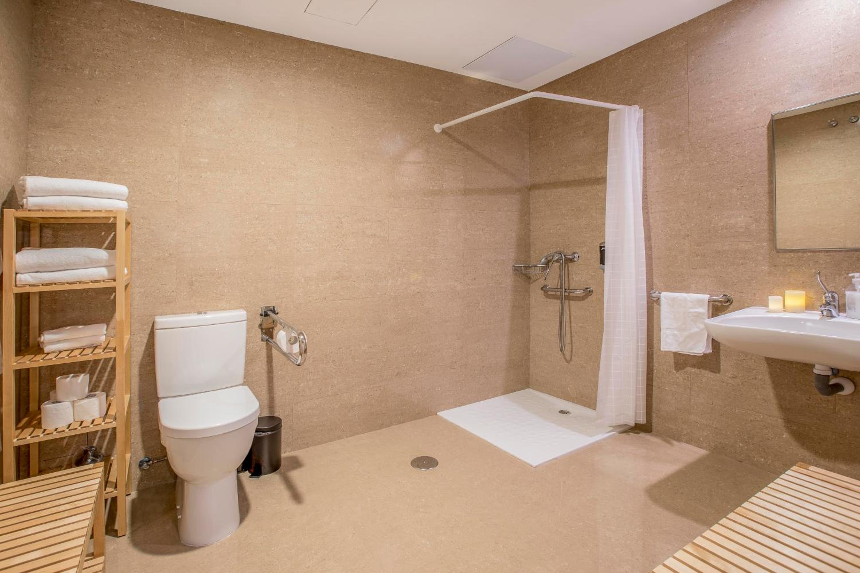 Mola Suites