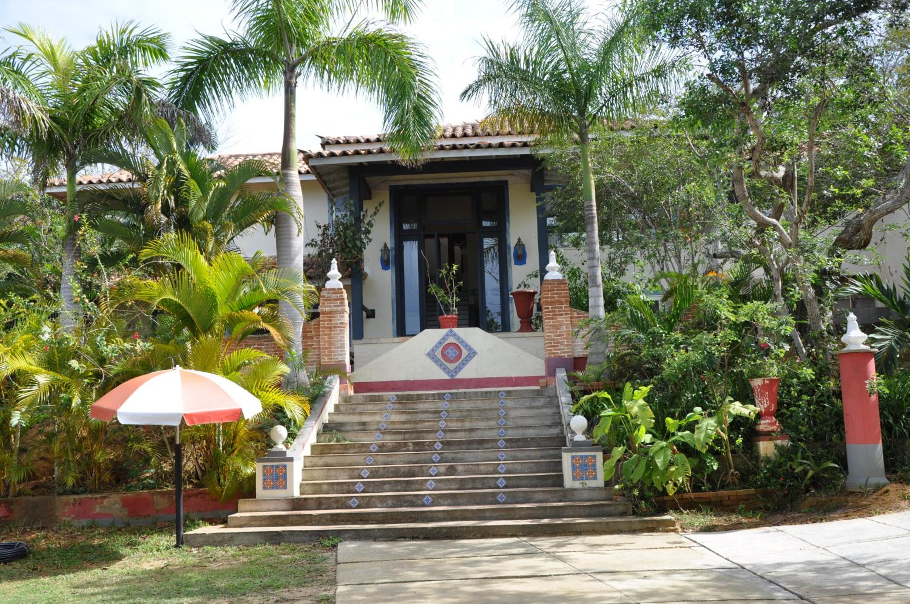 Hotel Ferradura Parque Pousada