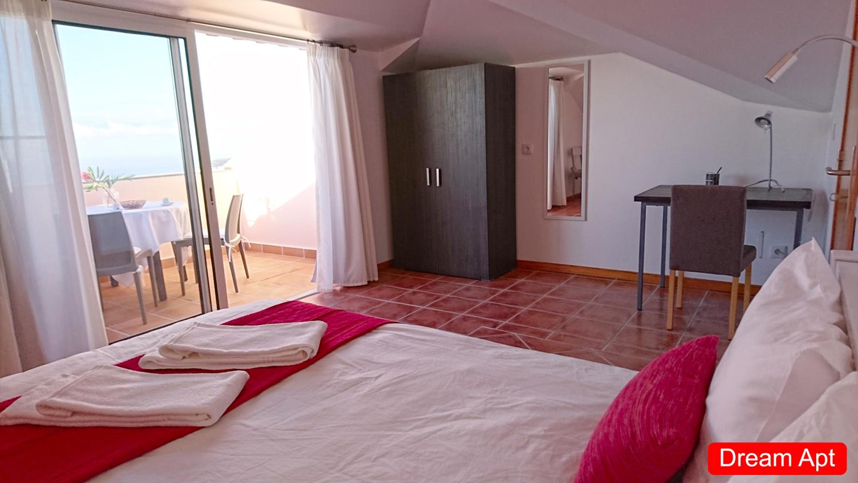 Villa Henriques en Funchal — hotel room