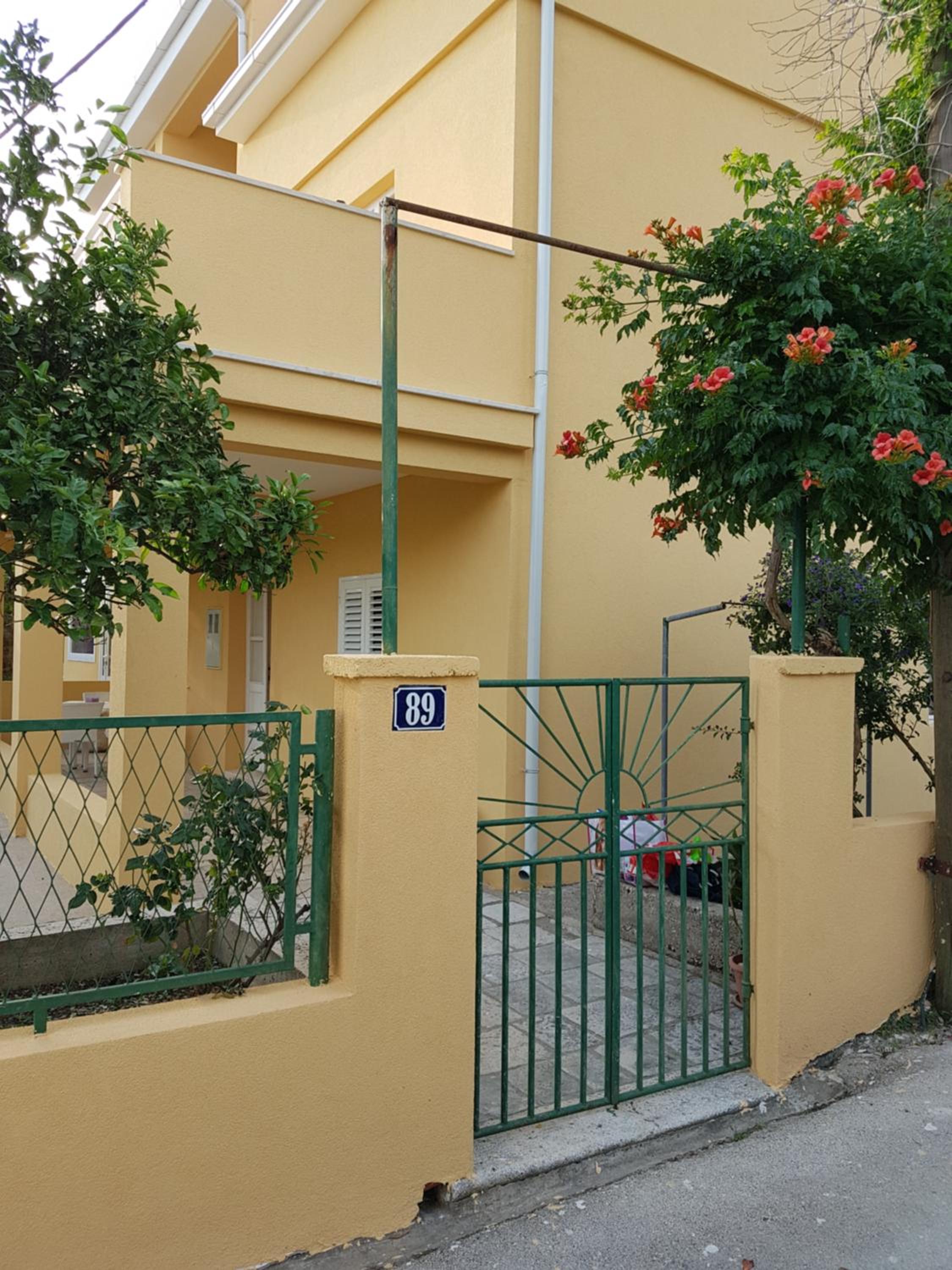 Apartments Viganj