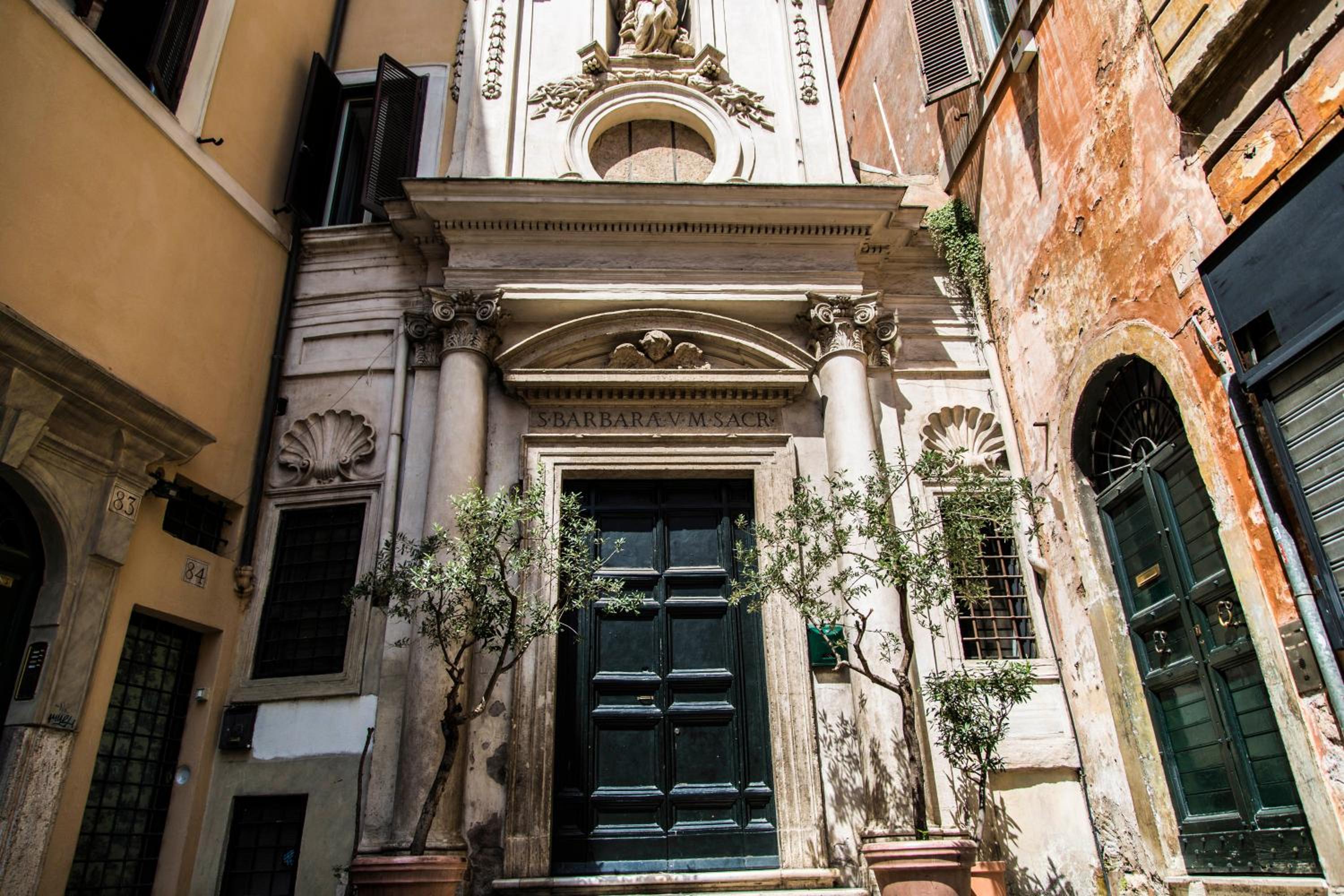 H-Aviva Giubbonari Apartment