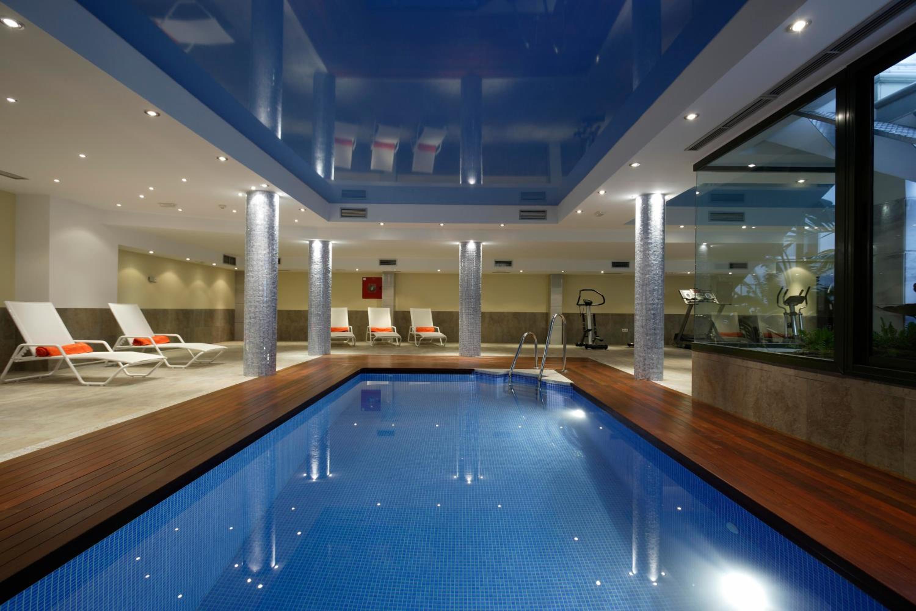 Apartamentos Marina Turquesa en Nerja — recepcion & lobby