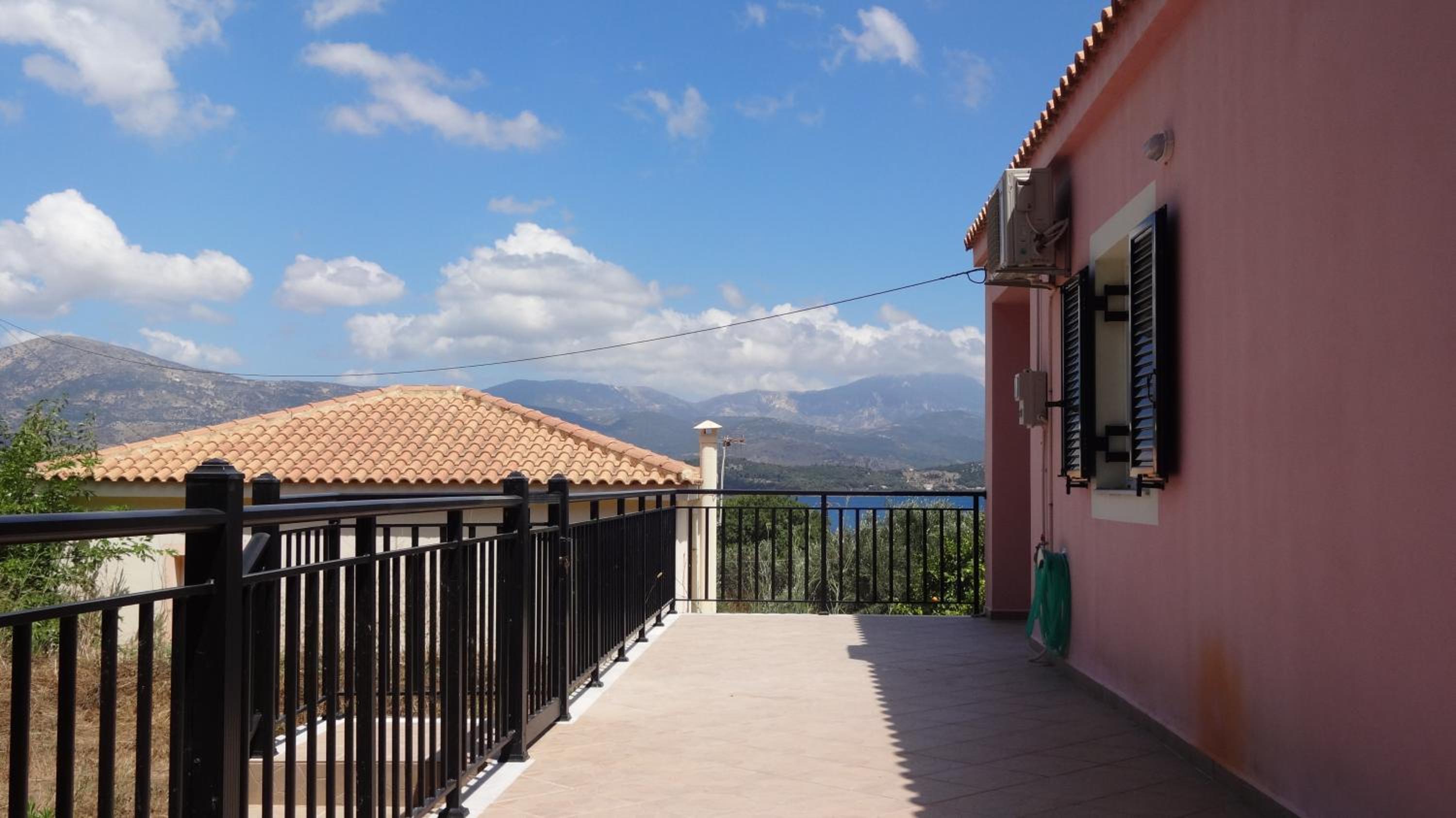 Victoria's Summer house photo 5