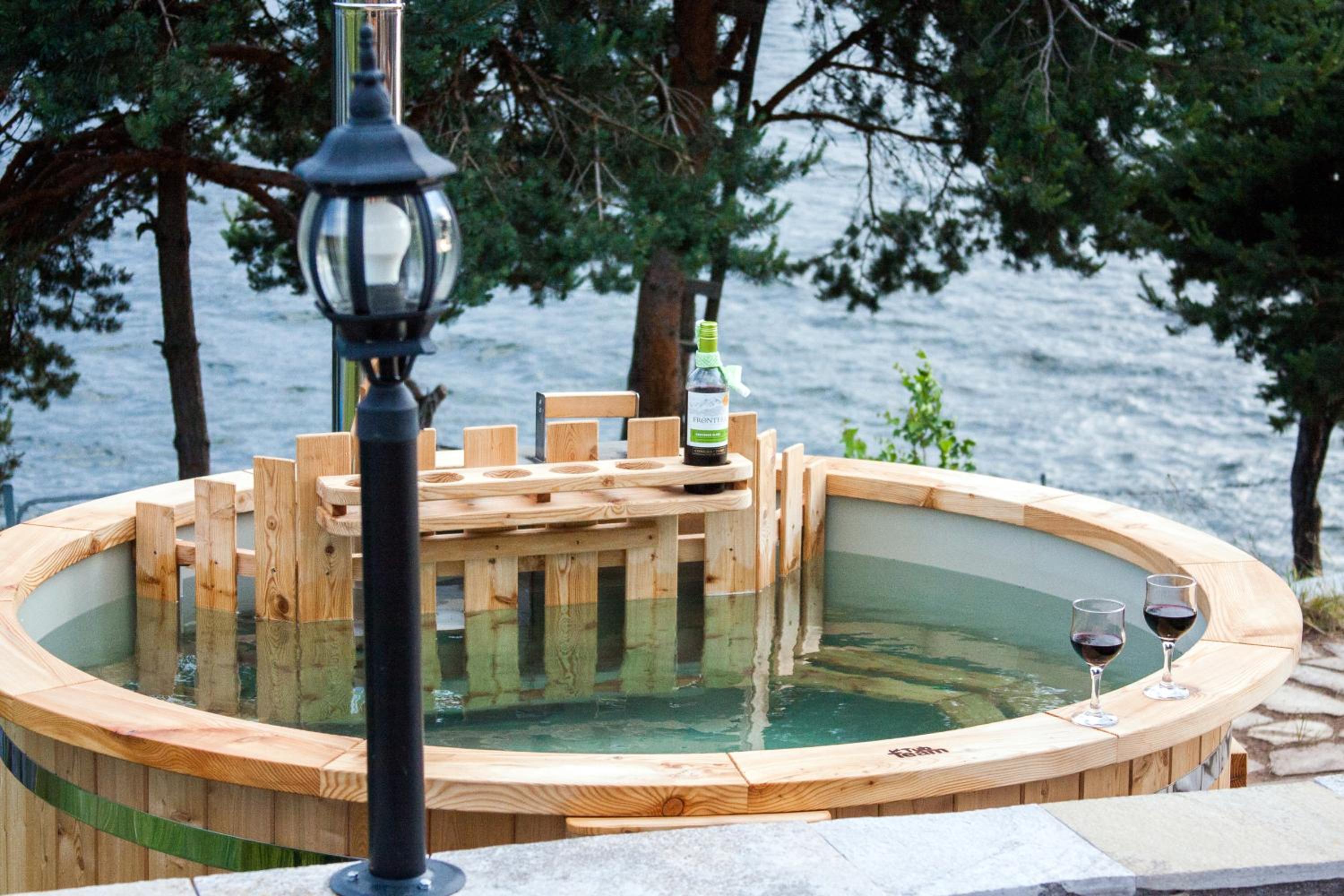 Divna Forest & Lake House