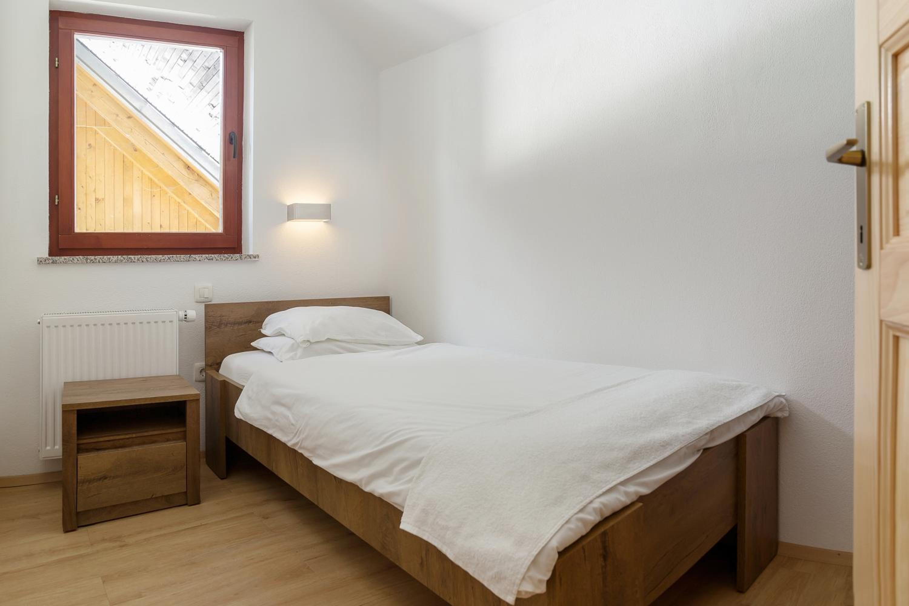Appleby Apartments Kersnik view 3
