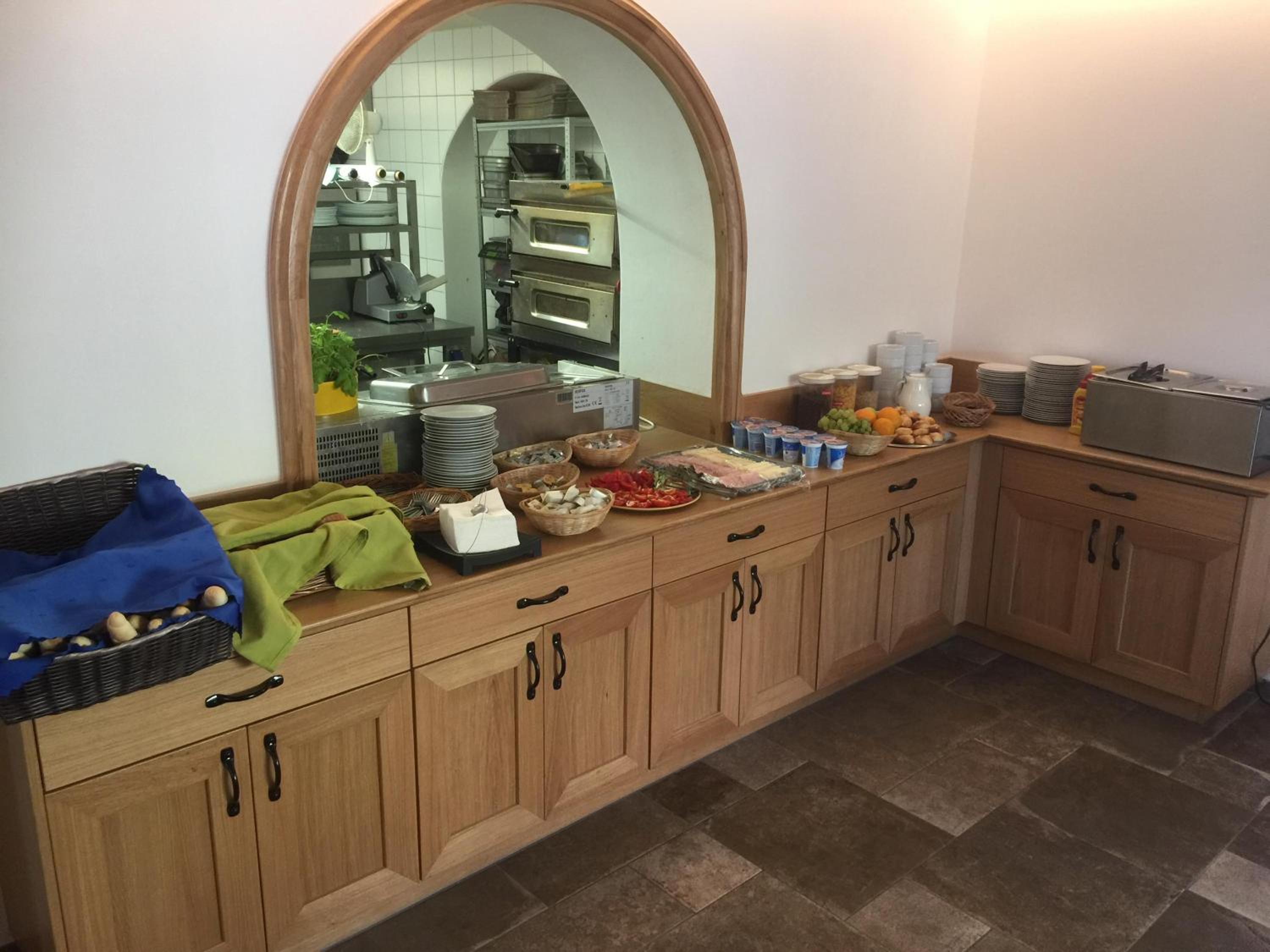 Penzion Kometa - rodinný pobyt u Novomlýnských jezer s komfortem, restaurací a dětskou zónou