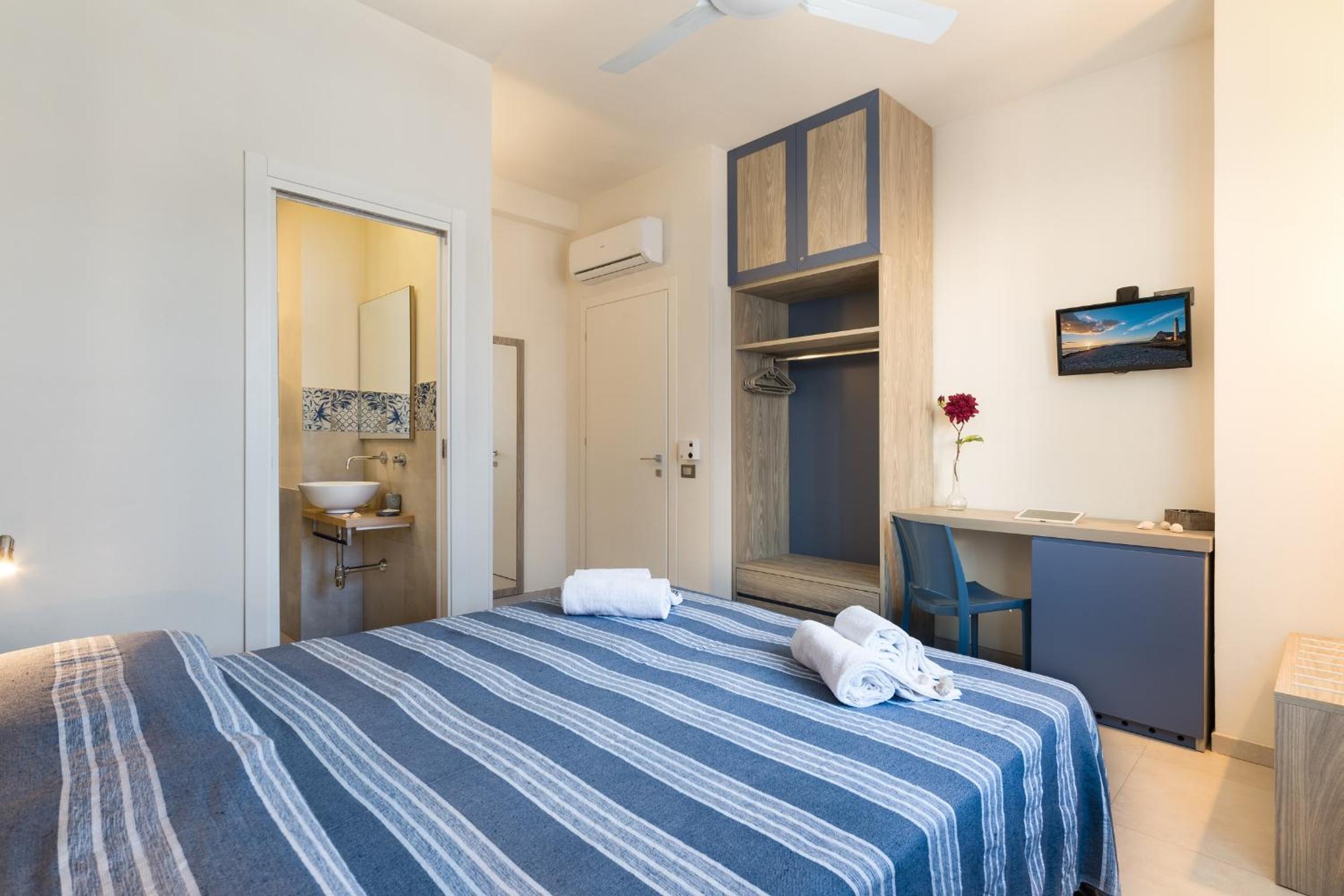 B&B Reef and Dream view 4