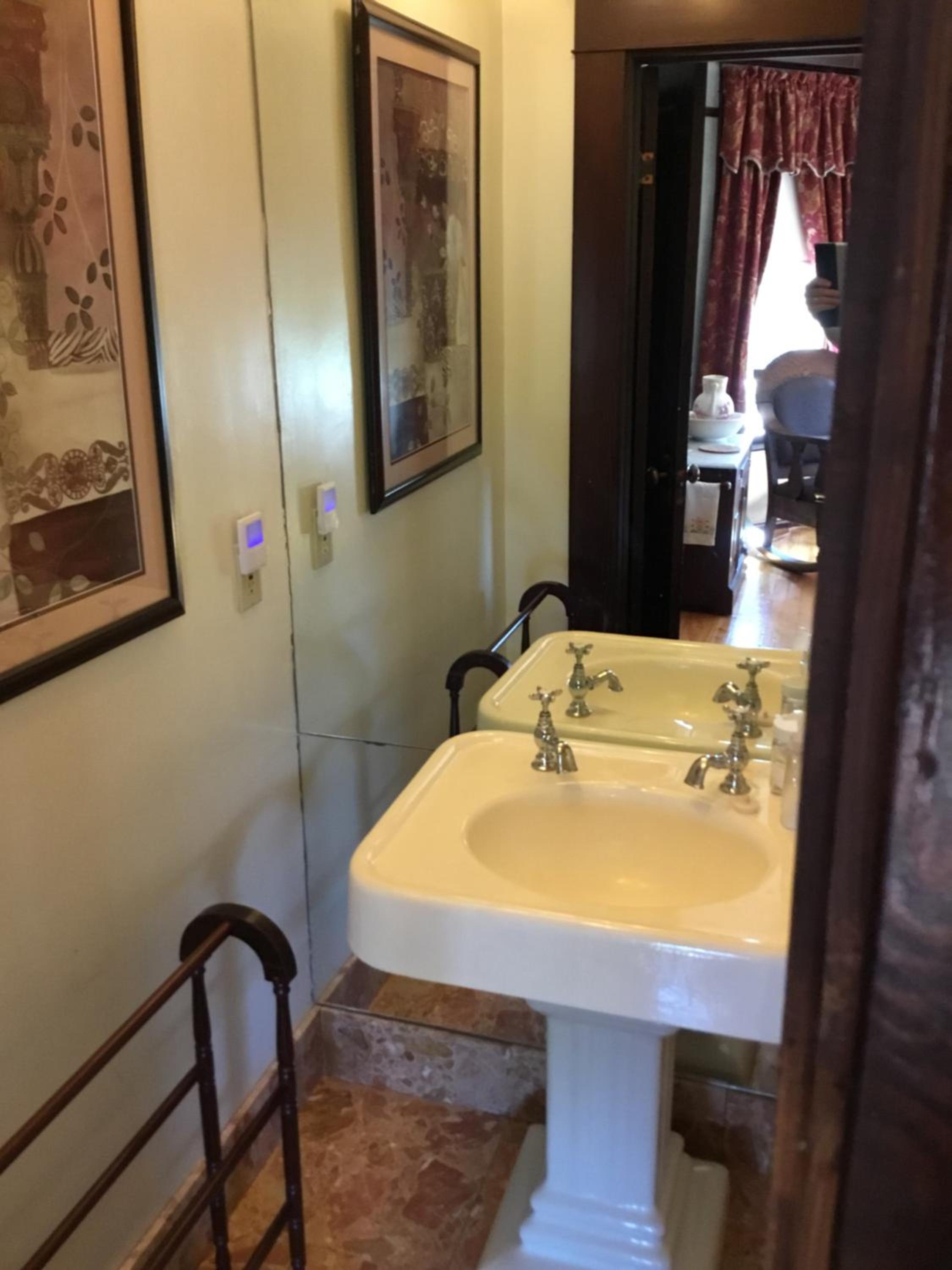Auberge Taylor Manor