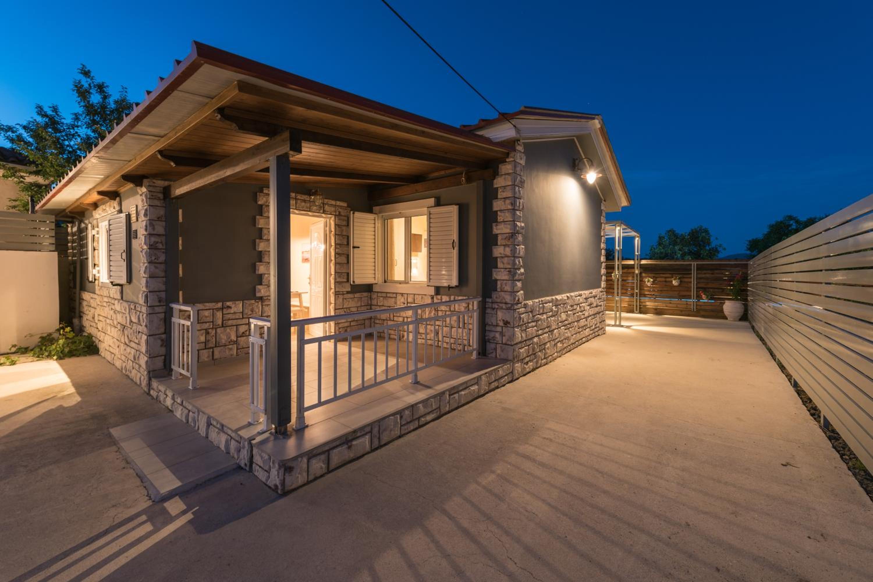 Amygdalia Villa with Private Pool, by ZanteWize