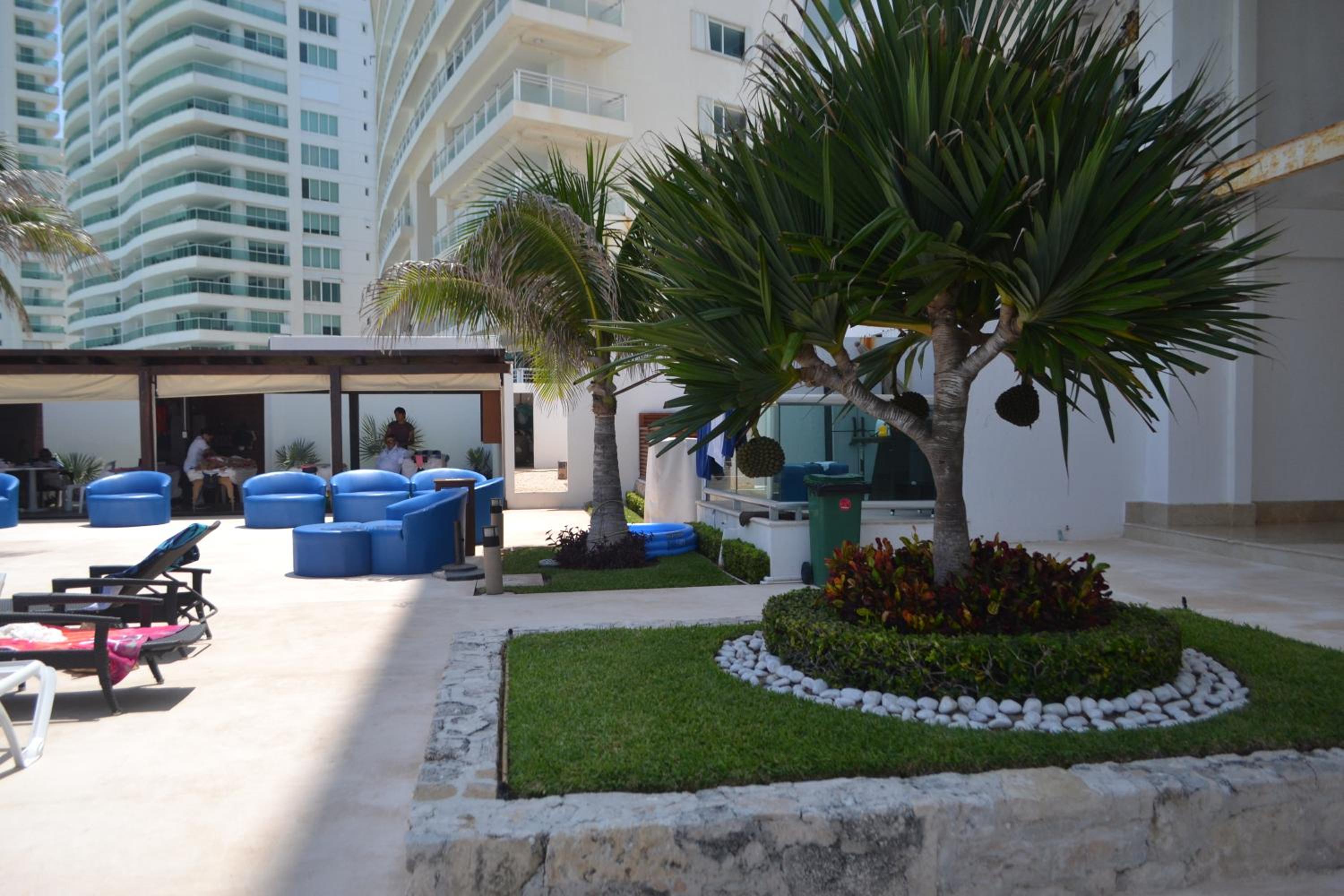 GIRASOL CONDO CANCUN BEAcH