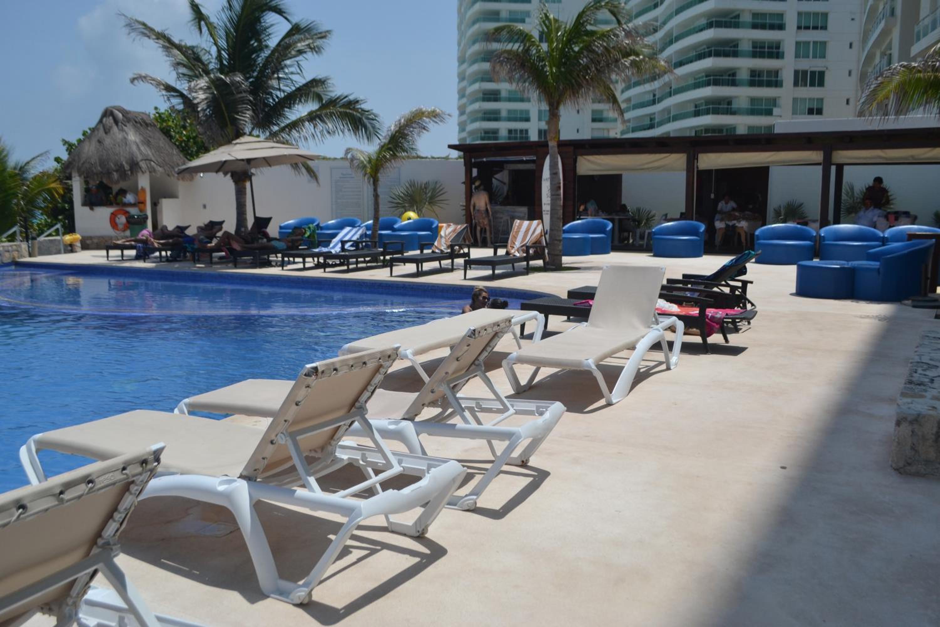 GIRASOL CONDO CANCUN BEAcH