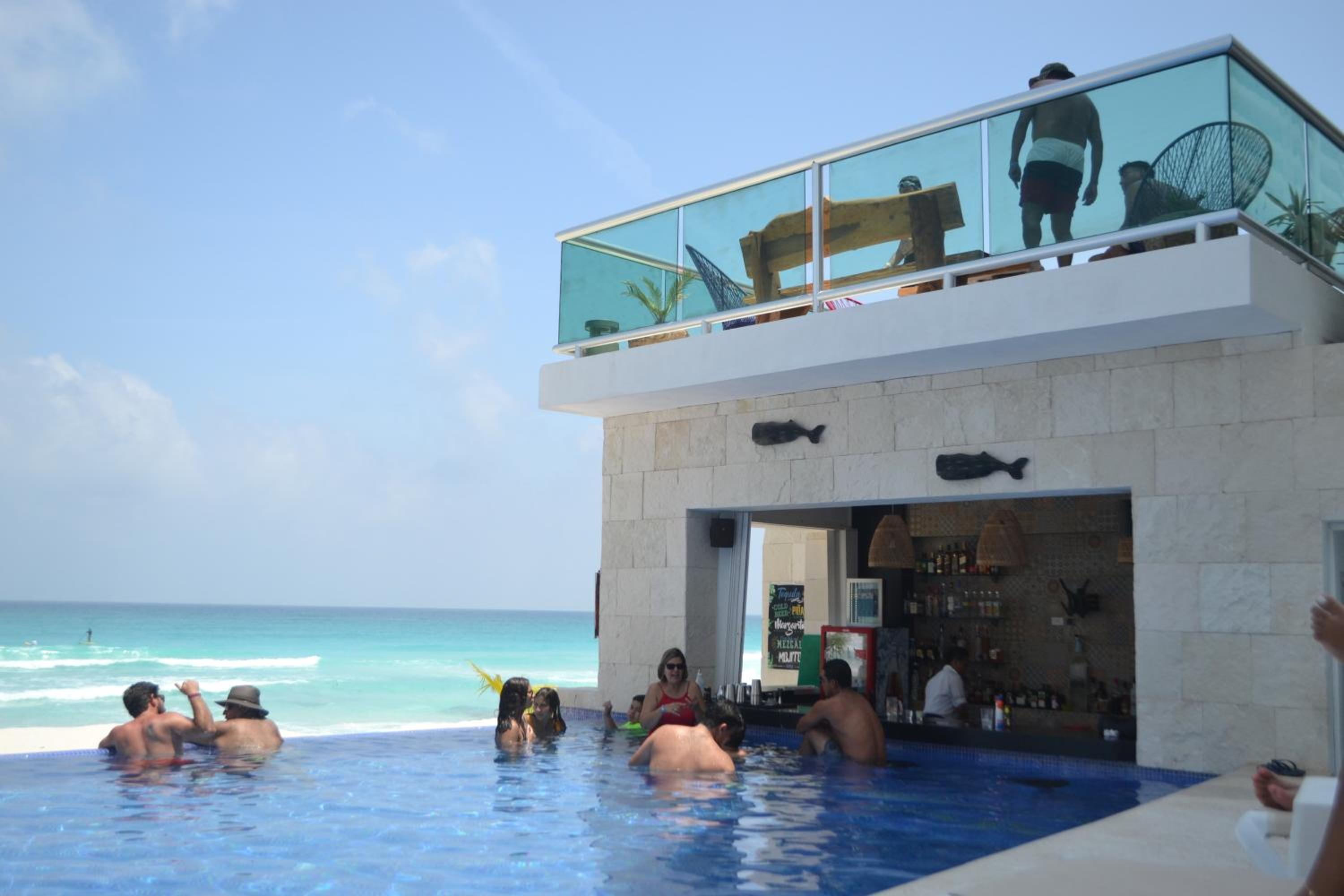GIRASOL CONDO CANCUN BEAcH