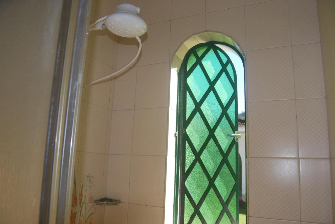 Casinha Radicais Natureza quintal com cachoeira