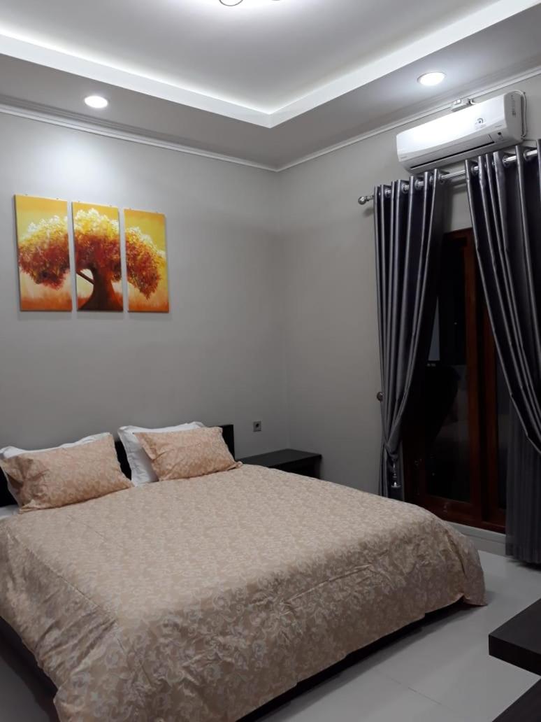 Imperial Villa Syariah view 3