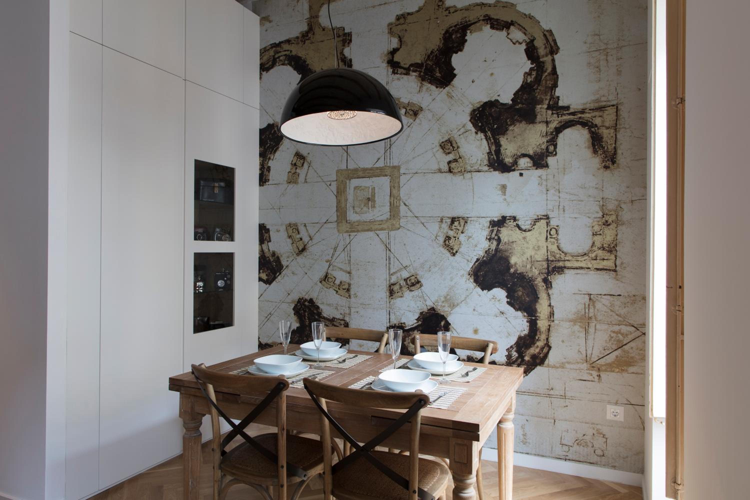 FLORIT FLATS - Chic and Central in a lively but quiet area All walking distance