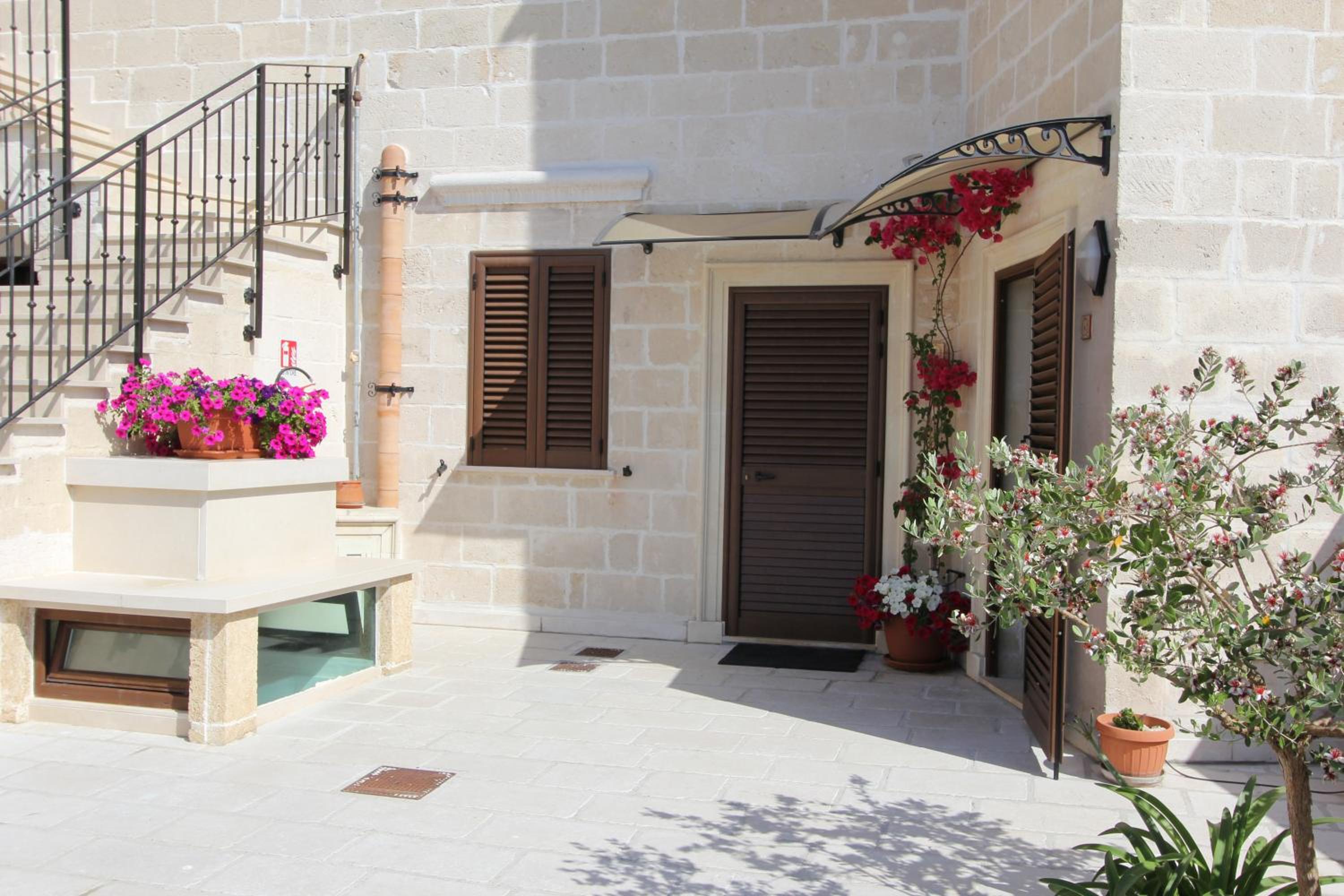 Residence Borgo Antico view 2
