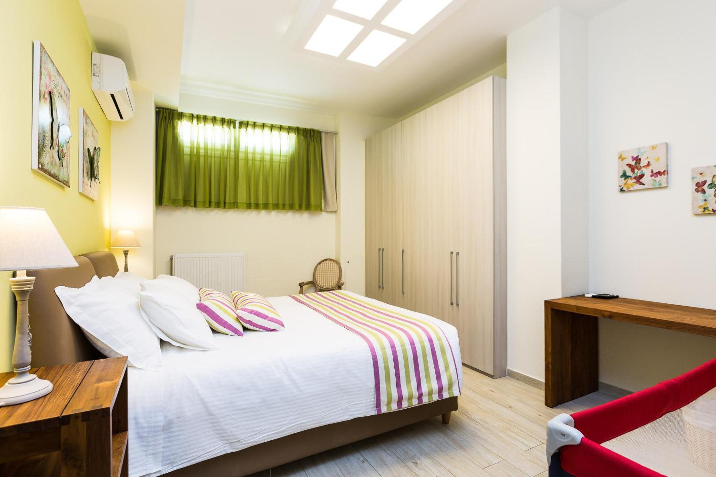 Iris Beachfront Residence, Newly Renewed with Pool and BBQ, By ThinkVilla photo 3