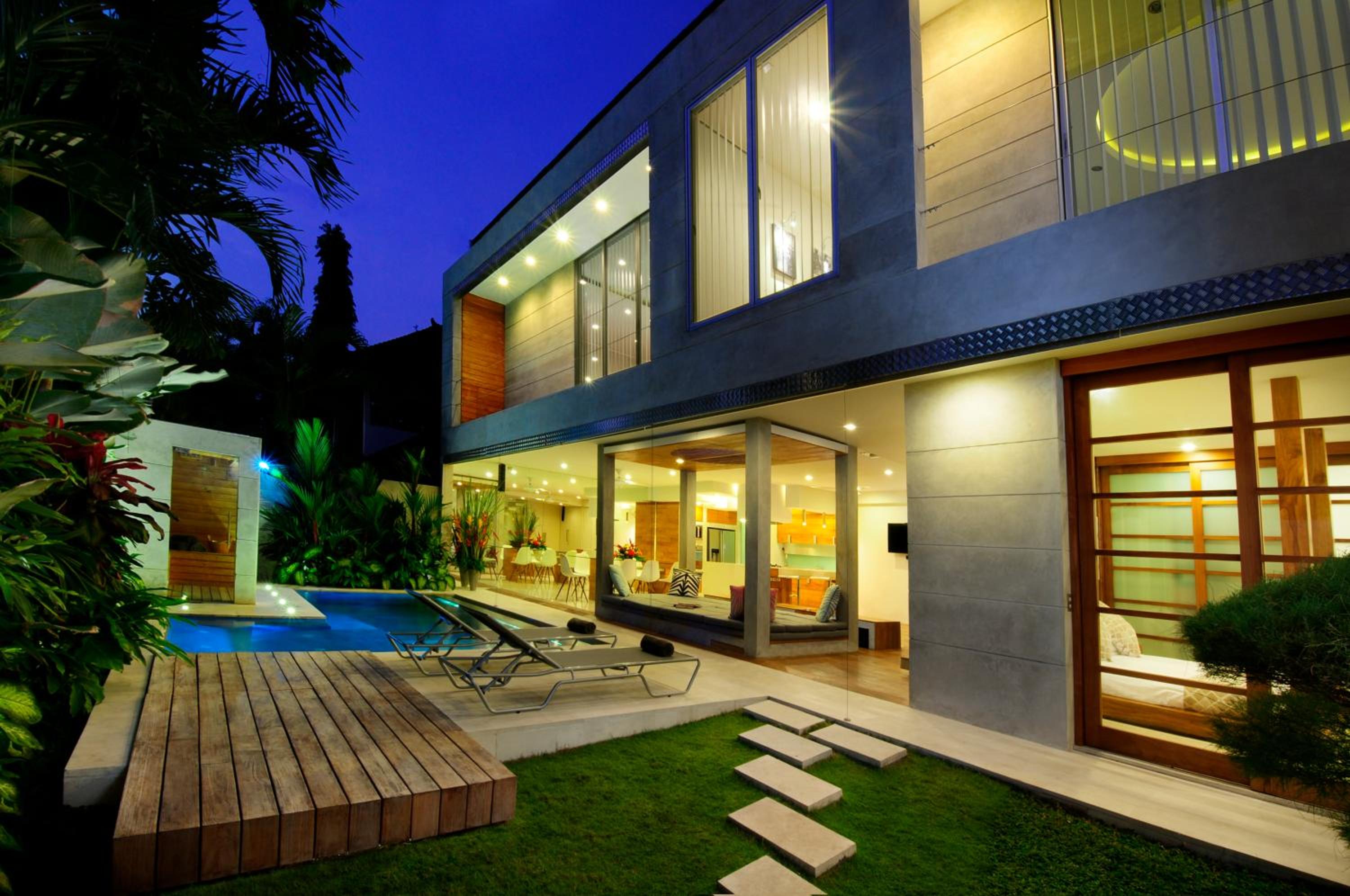 4BR Villa Minggu - Minggu Villas Seminyak view 2