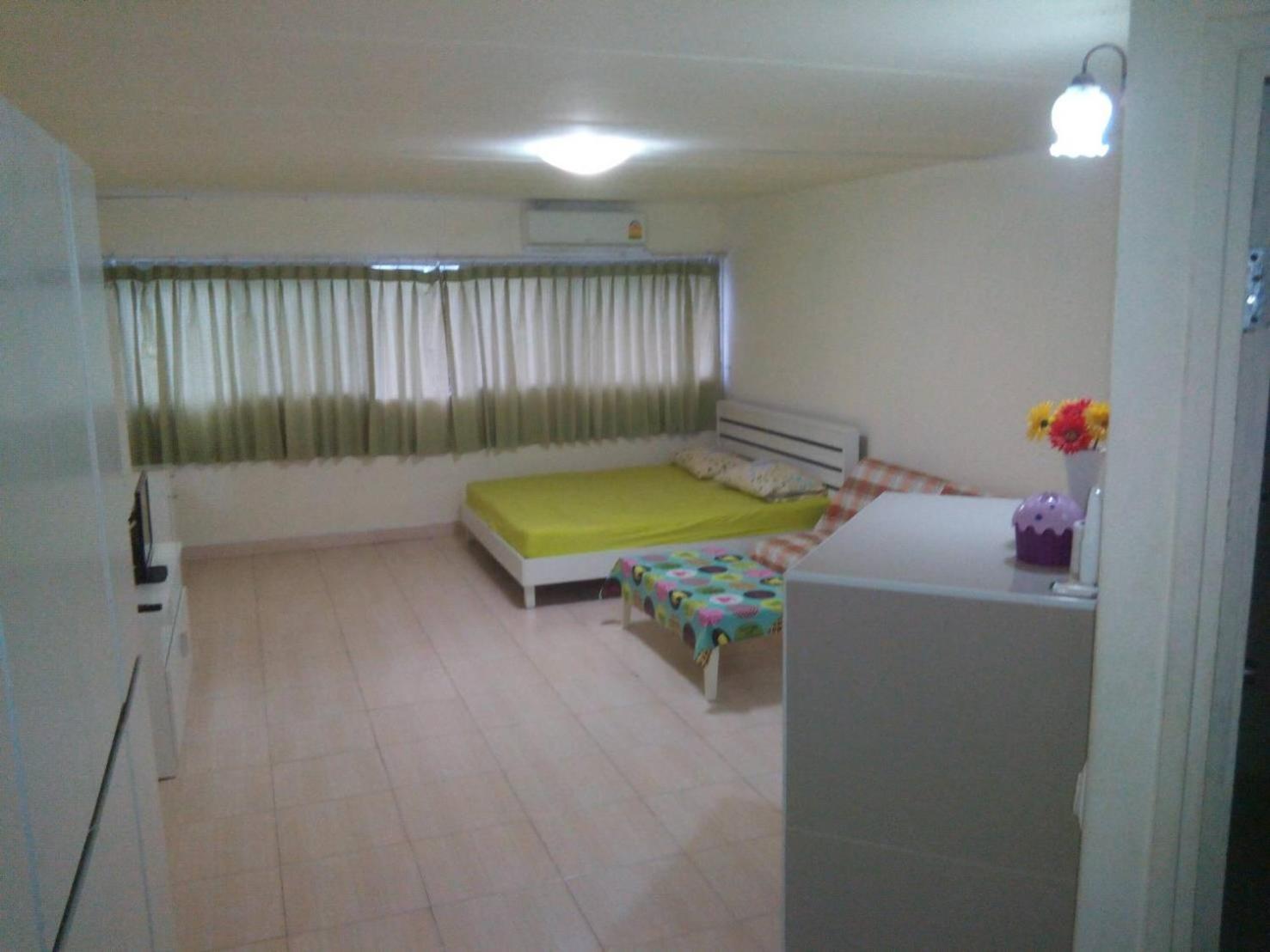 IMPACT Challenger Apartment Hostel Bangkok Thailand view 3
