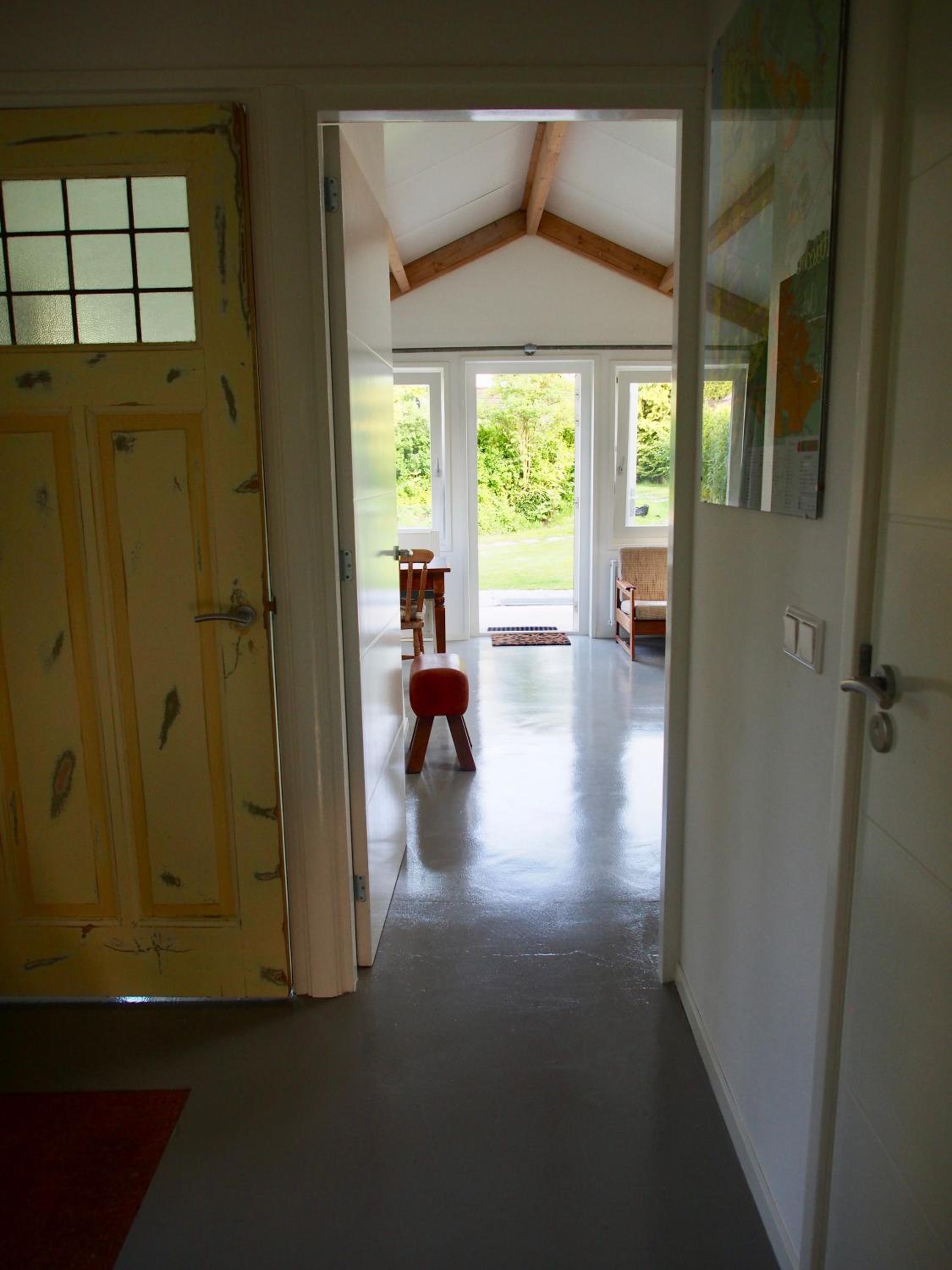 Photo 33