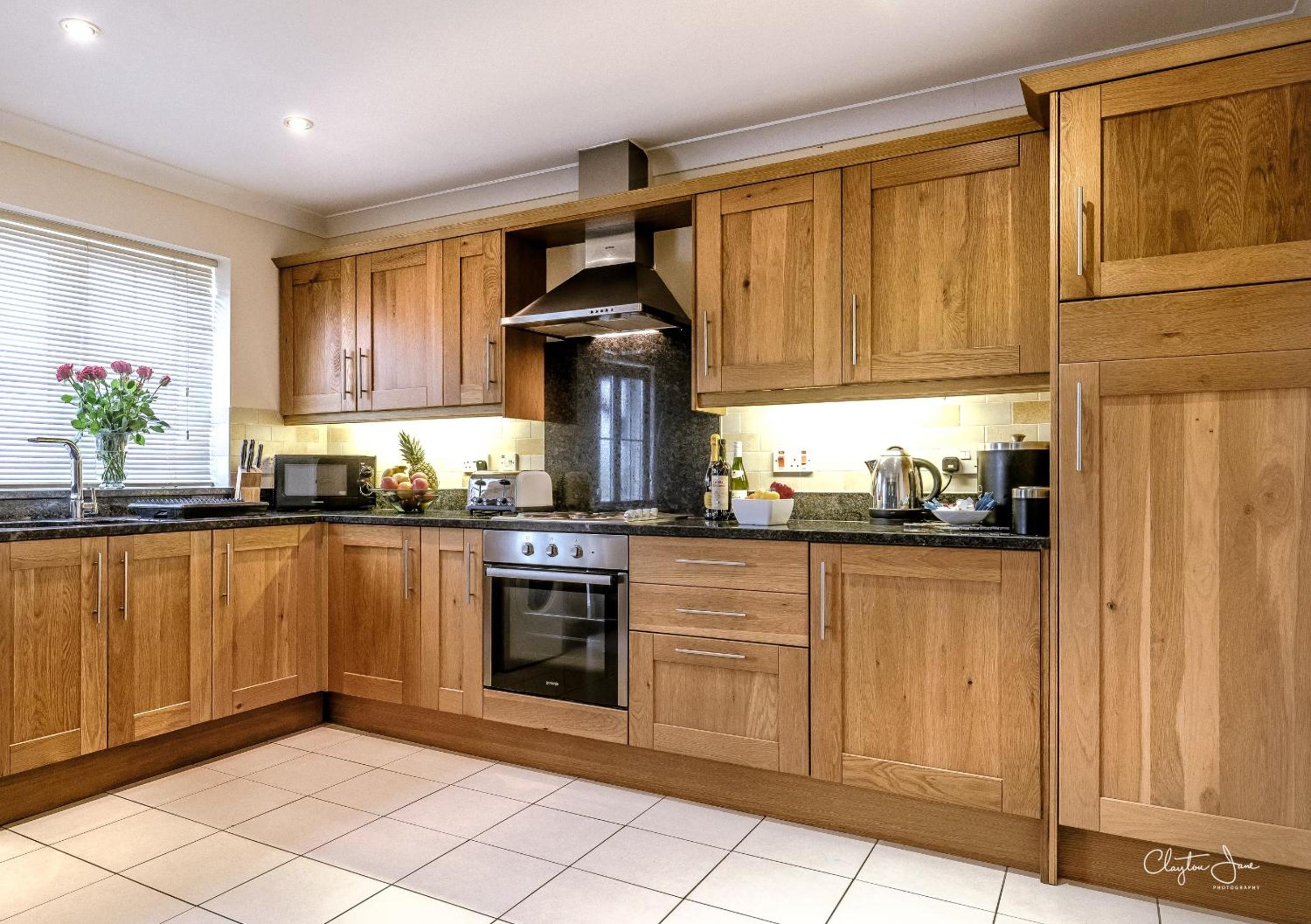 Lakeview Holiday Cottages view 5