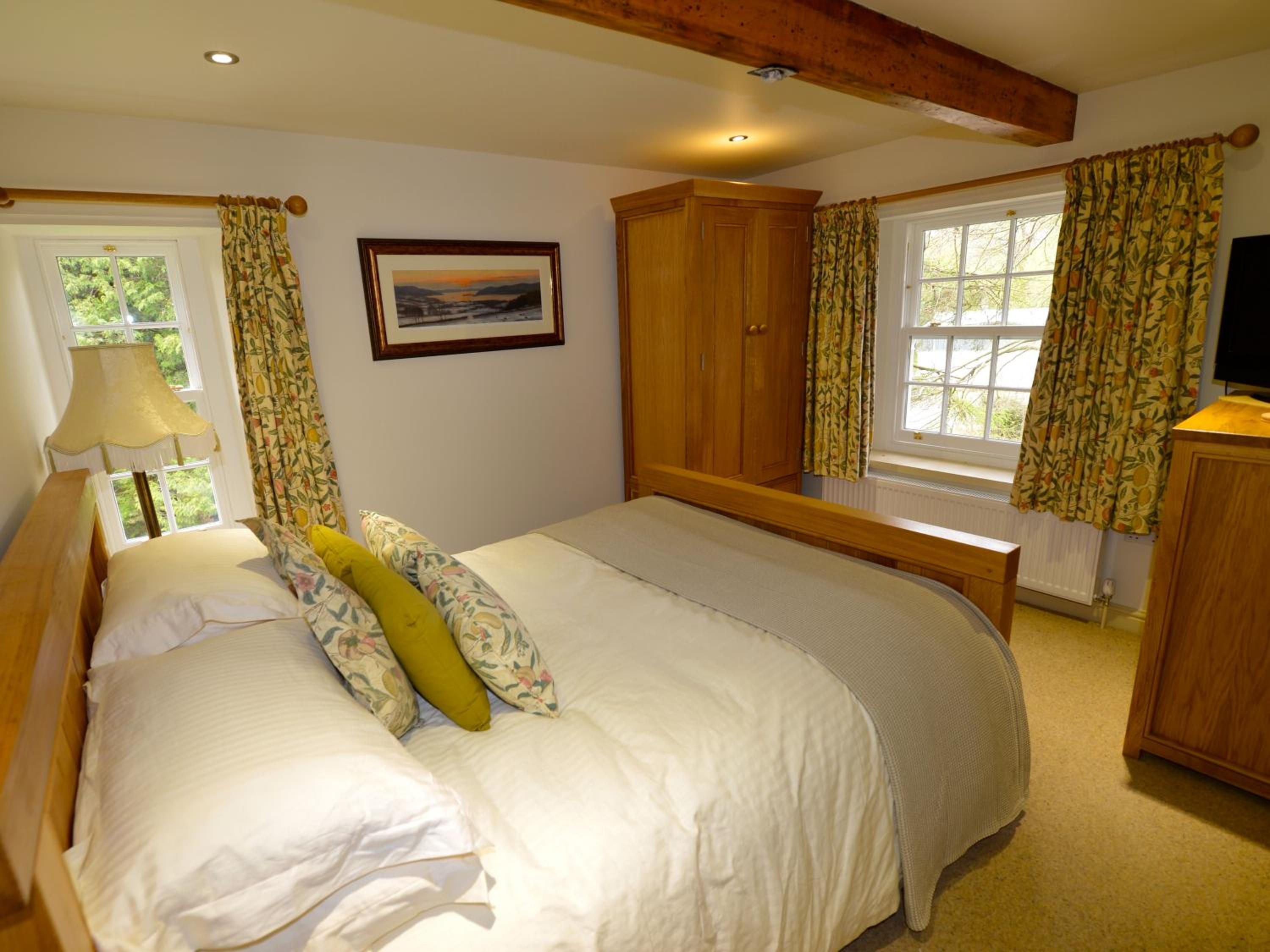 Riverside Lodge